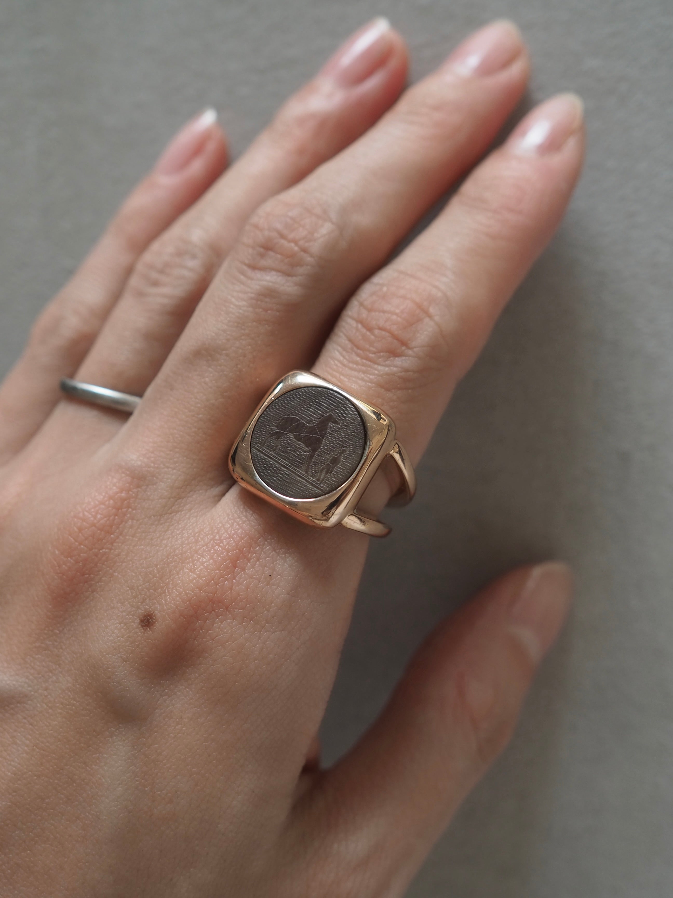 HERMÈS "Corozo" Ring