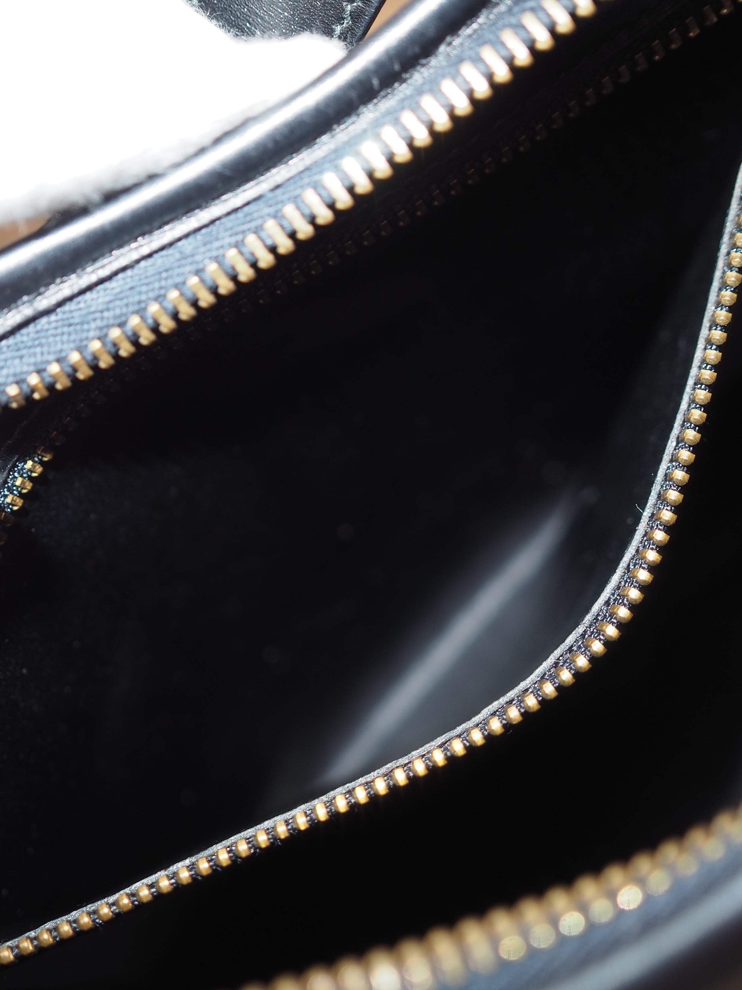 HERMÈS Trim 31 Shoulder Bag