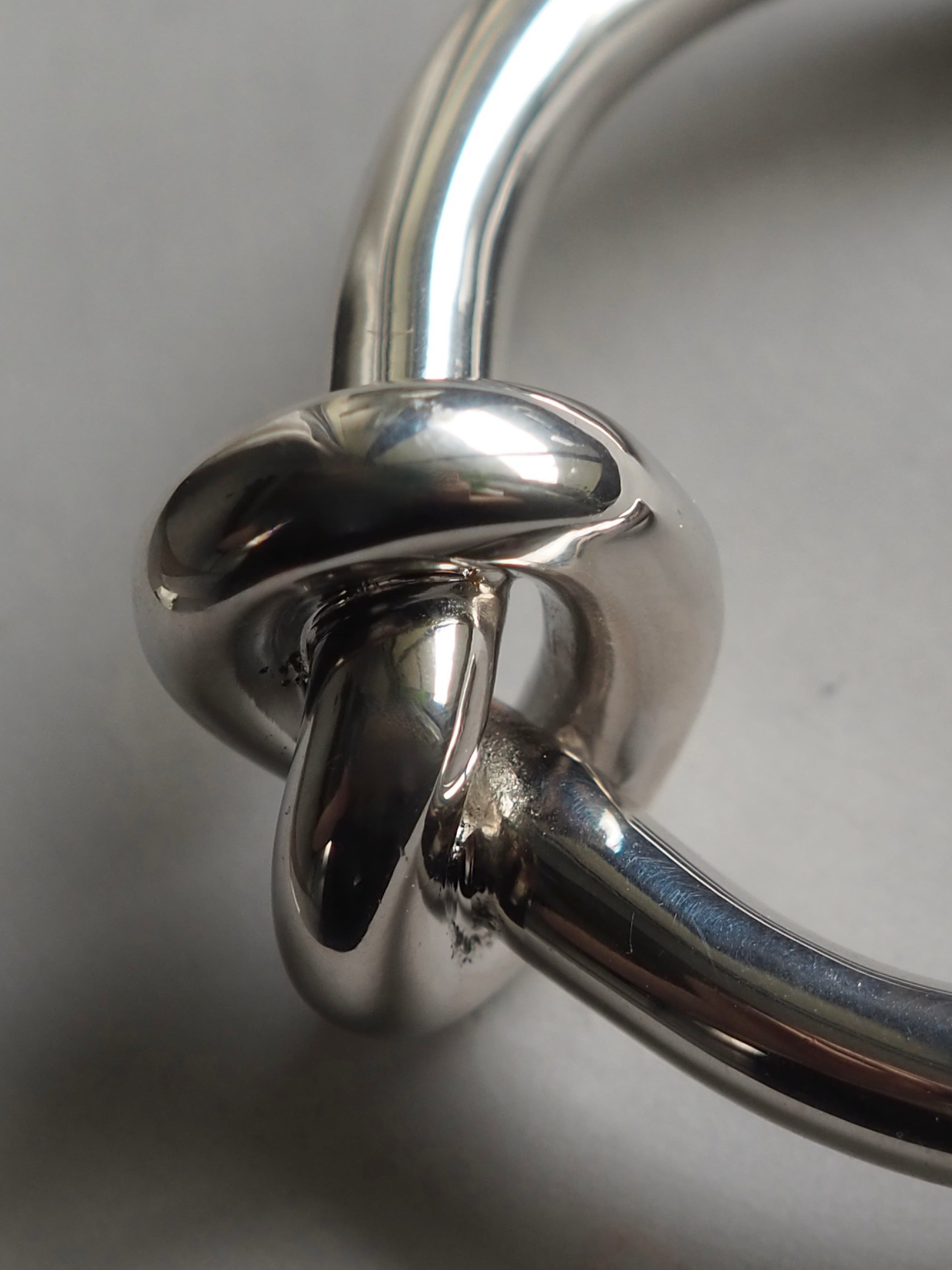 CÉLINE Knot Bangle Large