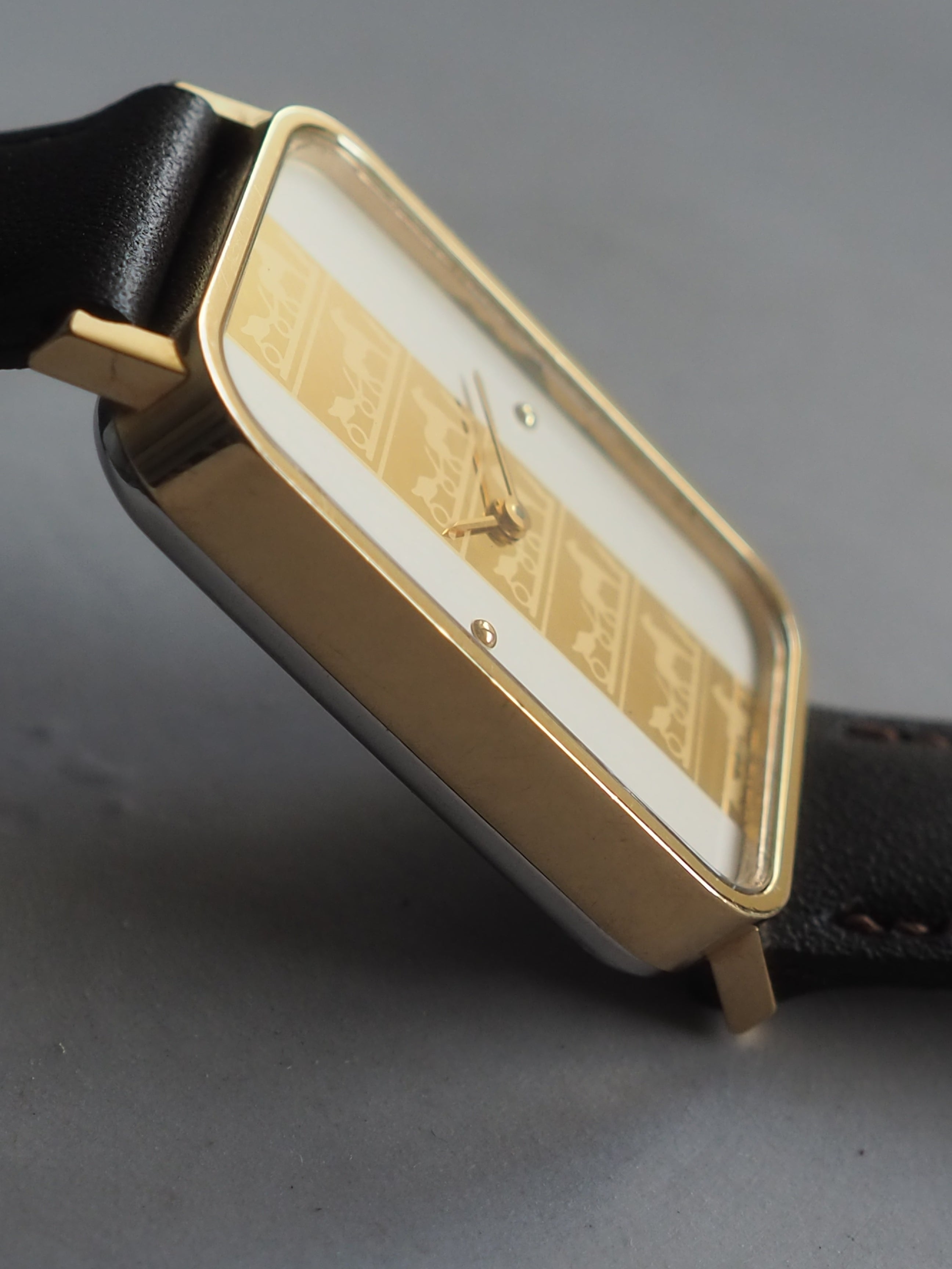 HERMÈS Carréche Watch