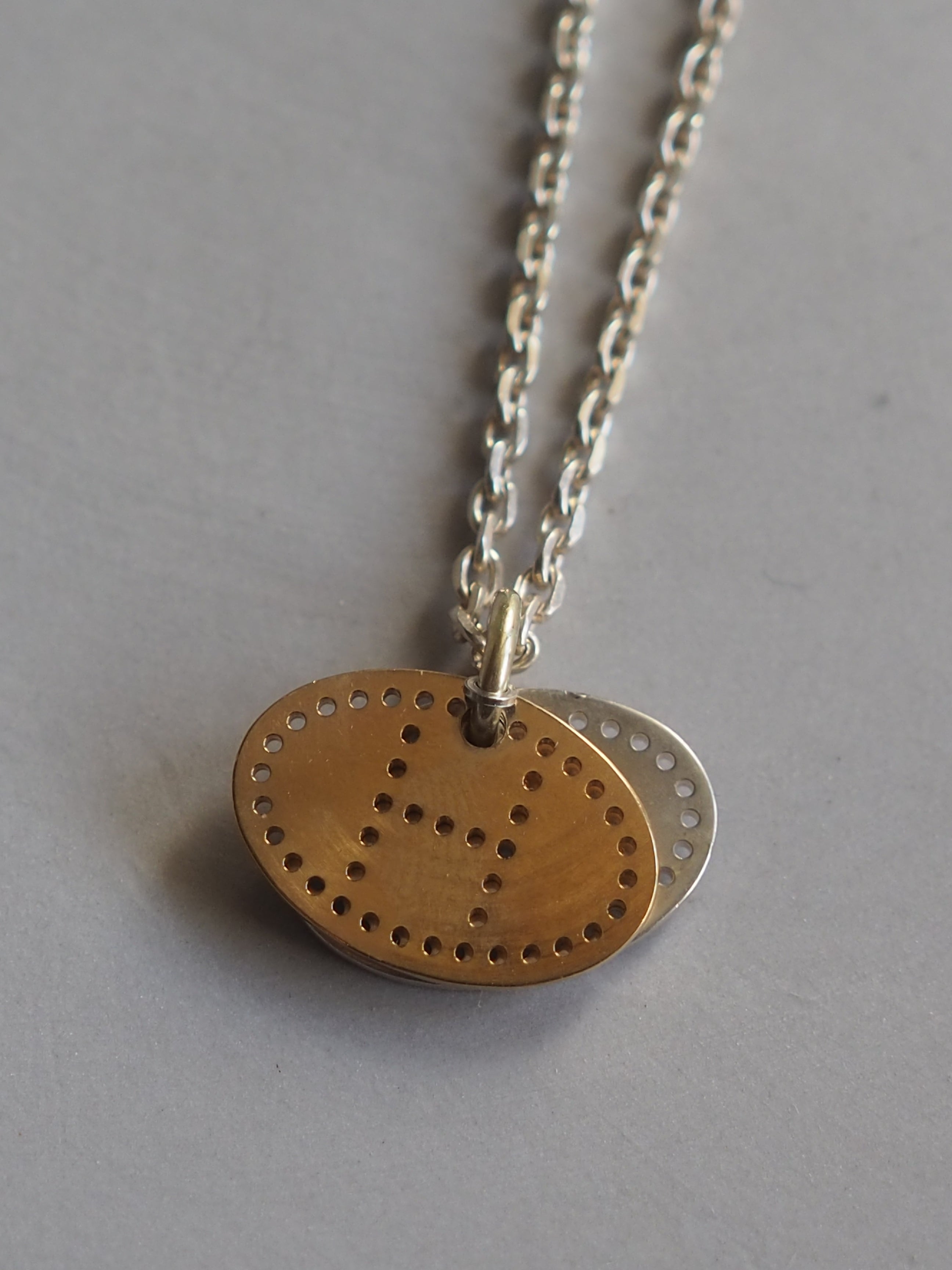 HERMÈS Evelyne Eclipse Reversible Necklace