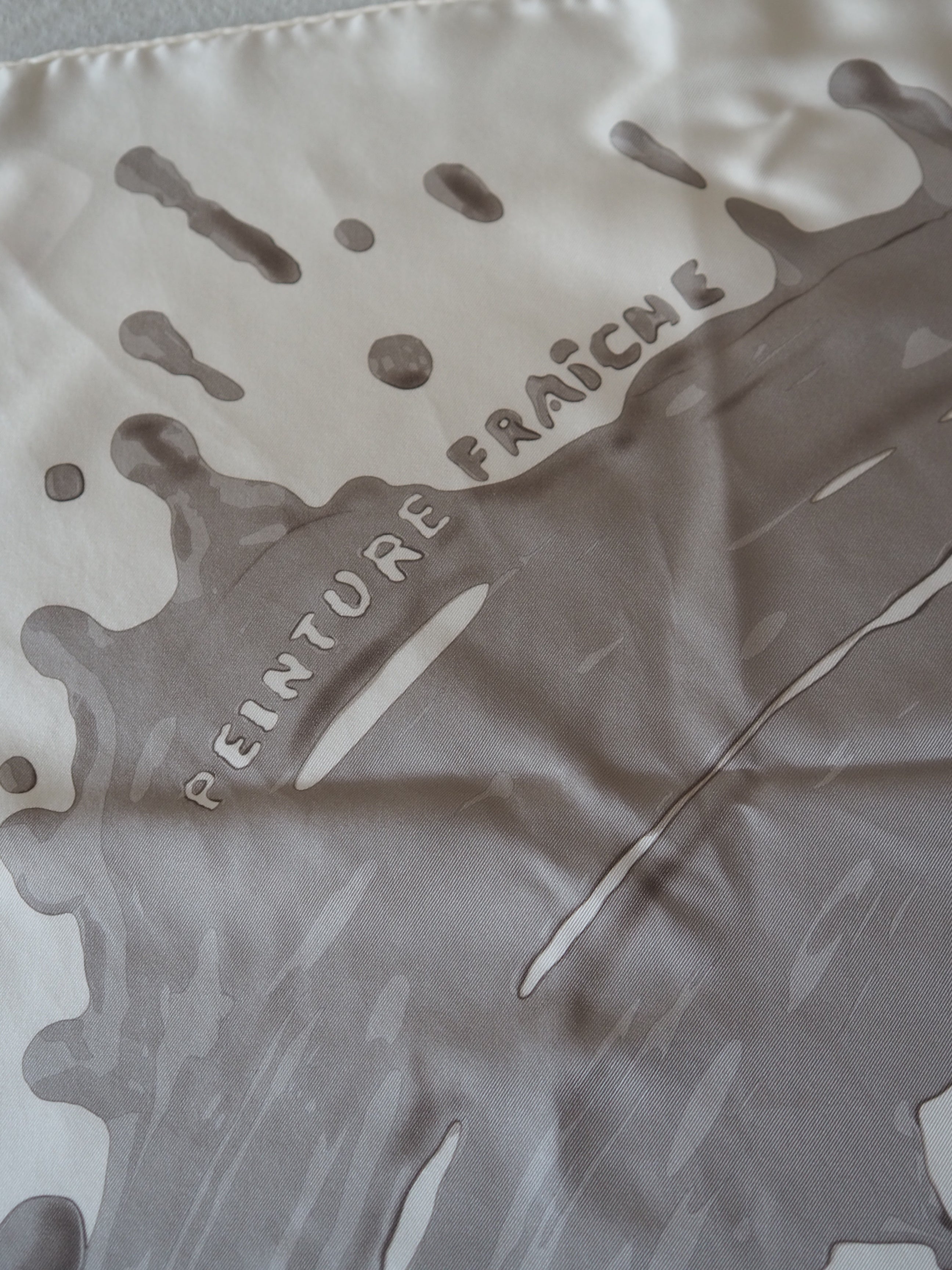 HERMES Scarf Care 90 " Peinture Fraiche "