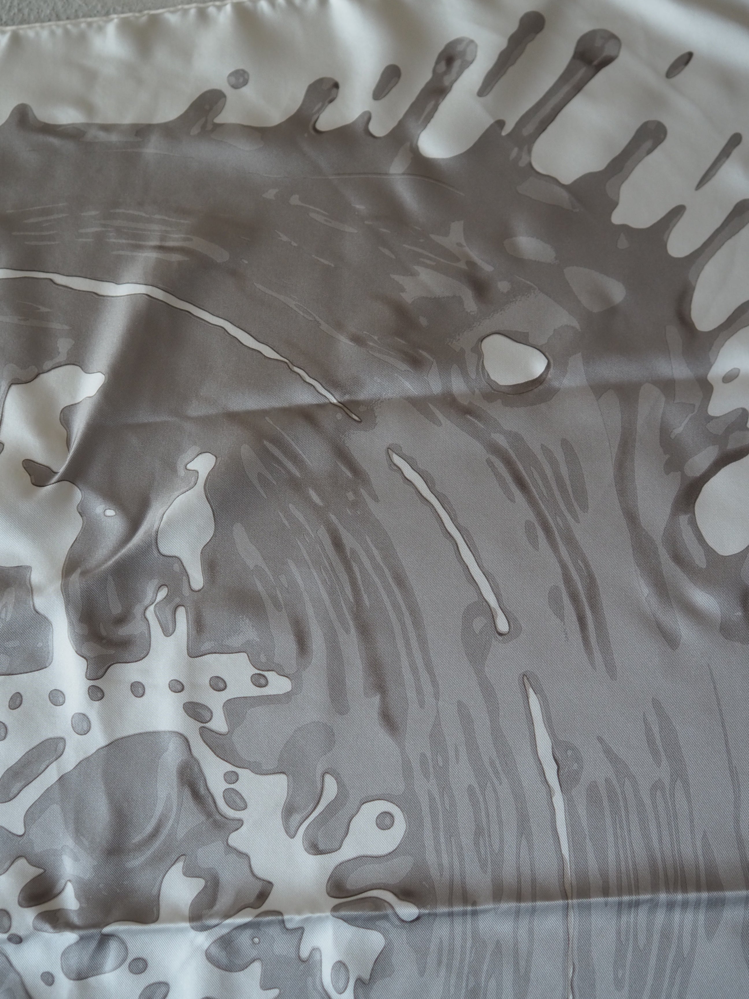 HERMES Scarf Care 90 " Peinture Fraiche "