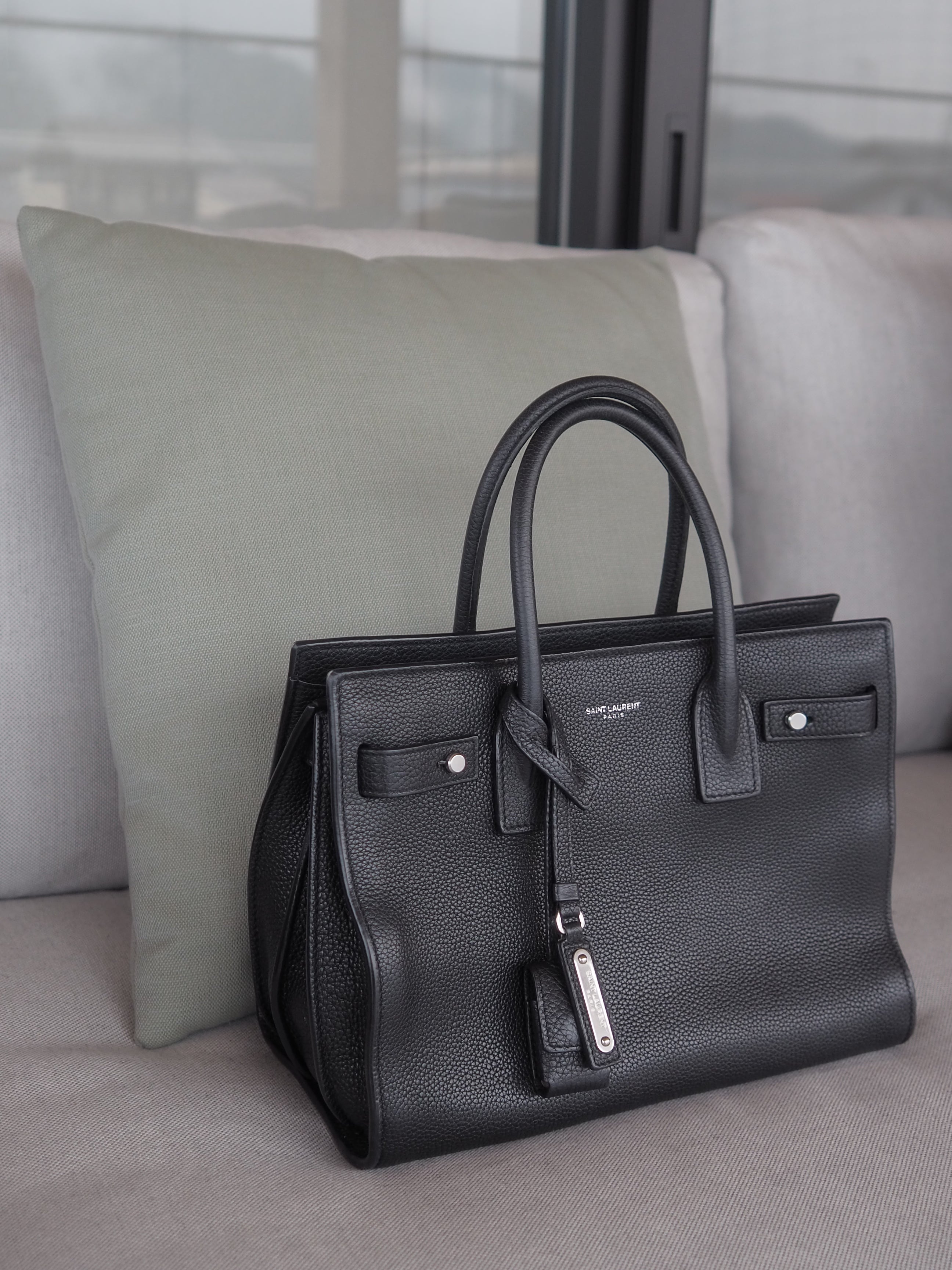 SAINT LAURENT BABY SAC DE JOUR Hand Bag