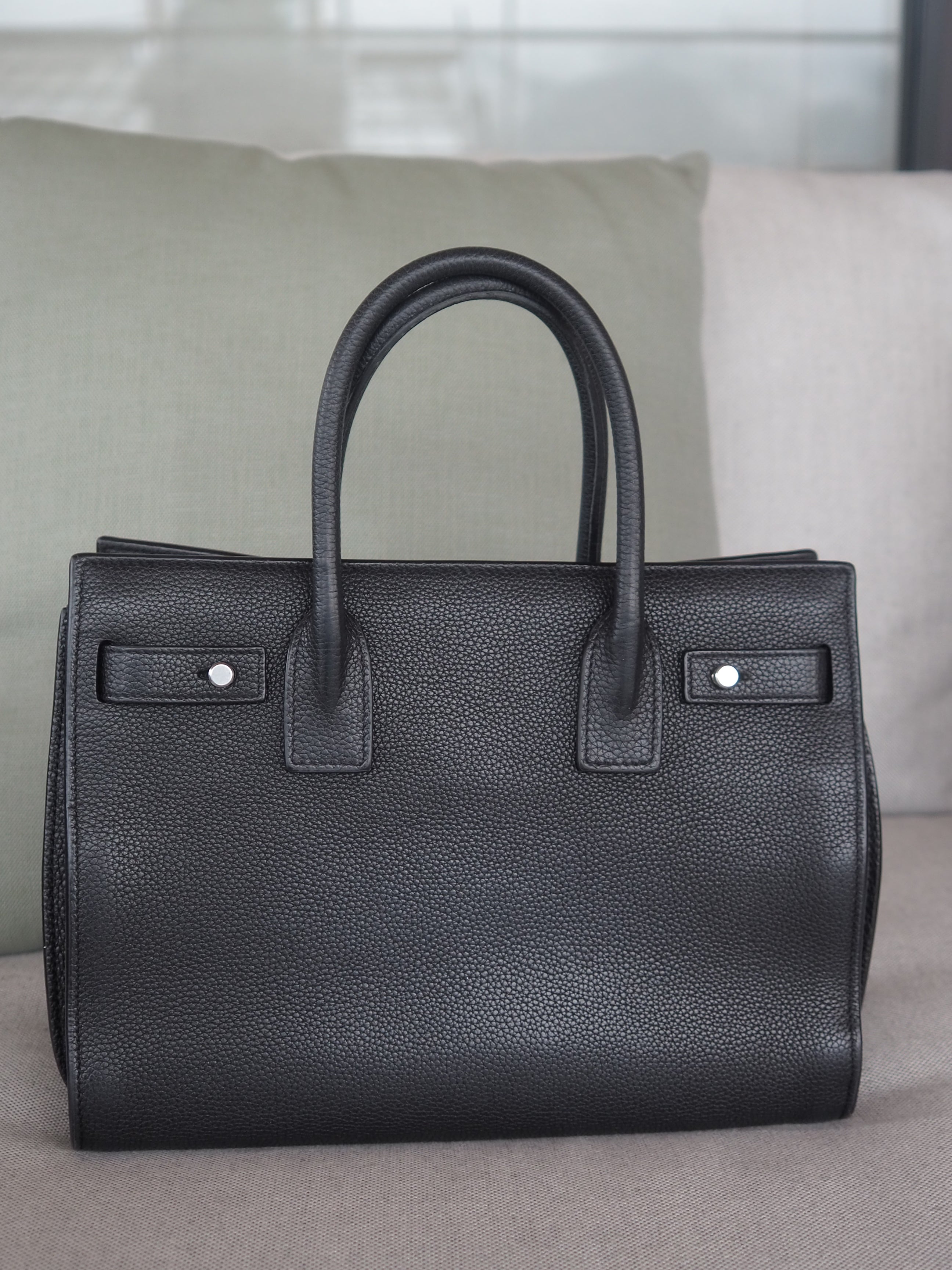 SAINT LAURENT BABY SAC DE JOUR Hand Bag