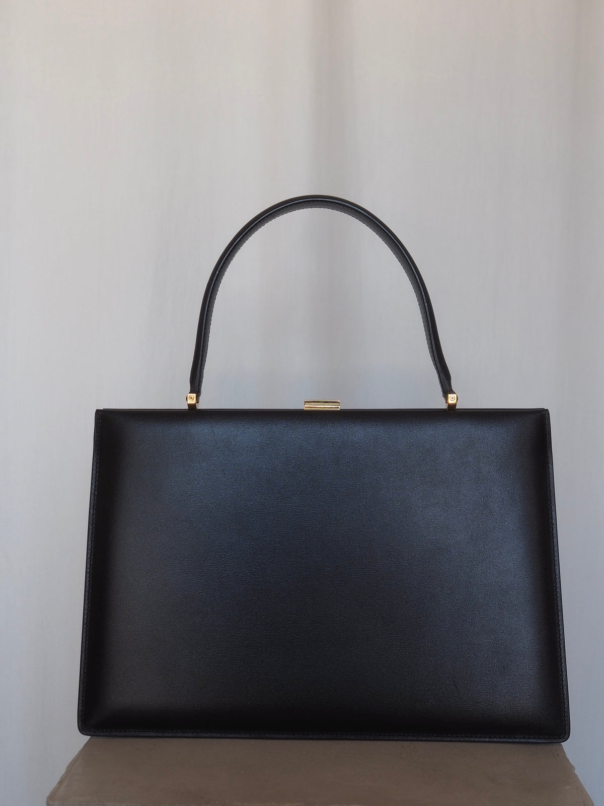 CÉLINE by Phoebe Philo Clasp Medium Hand Bag