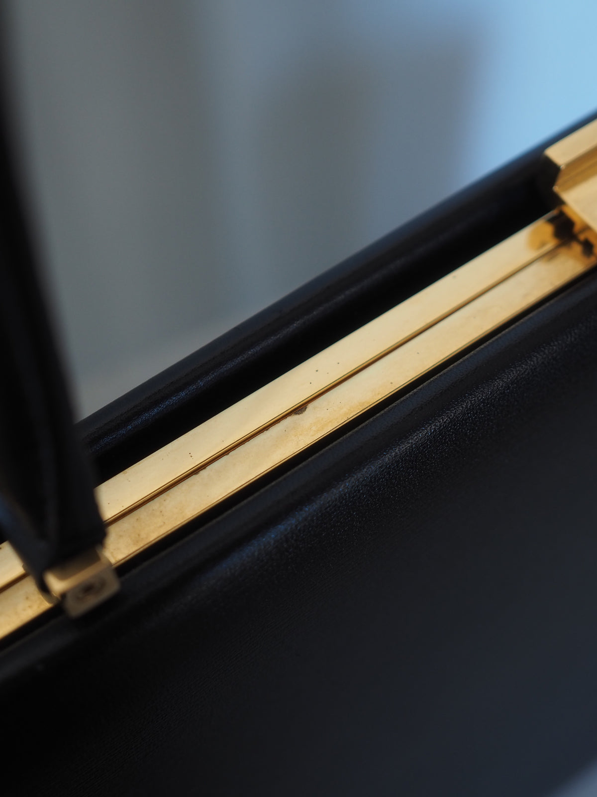 CÉLINE by Phoebe Philo Clasp Medium Hand Bag