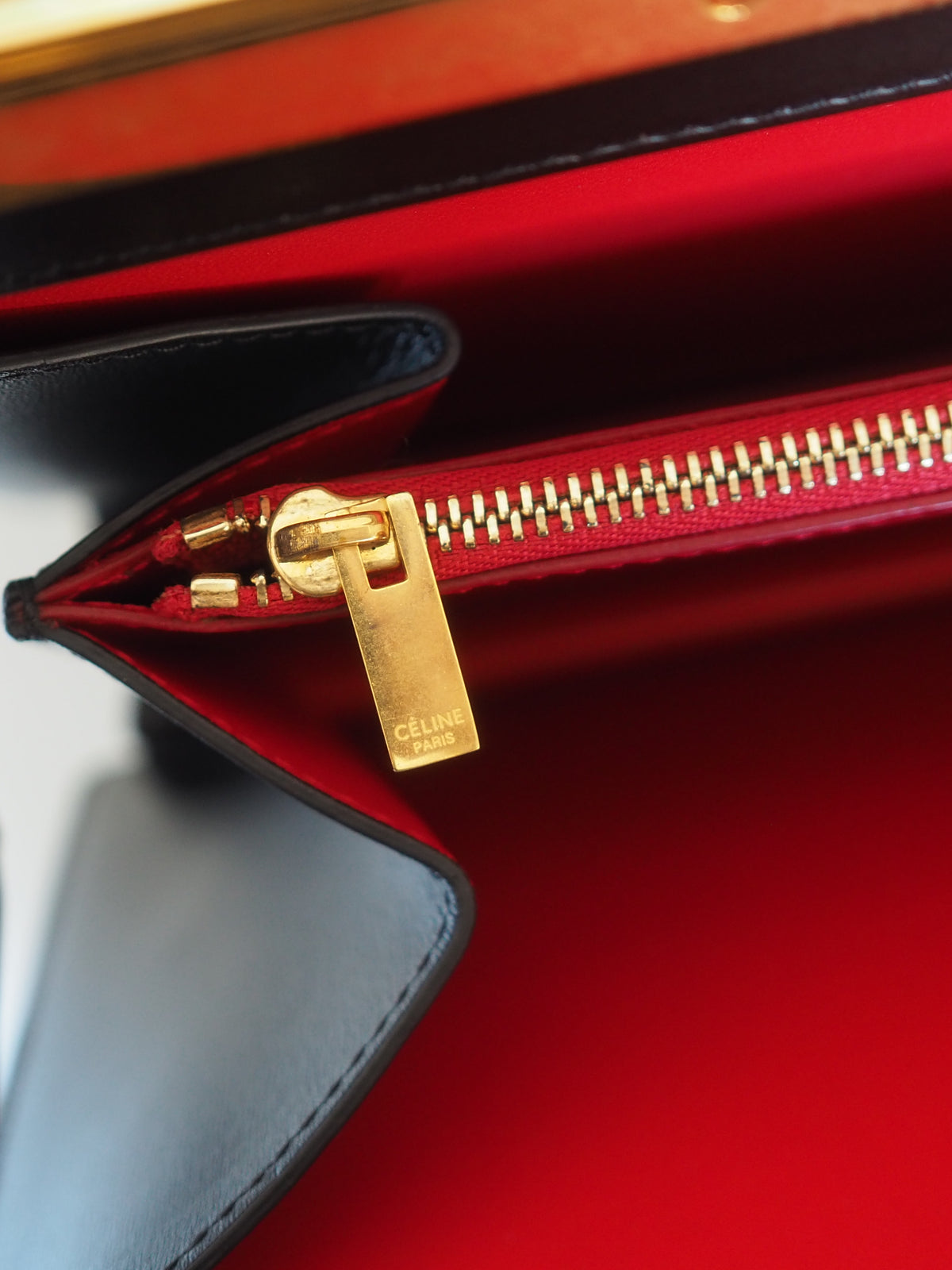 CÉLINE by Phoebe Philo Clasp Medium Hand Bag