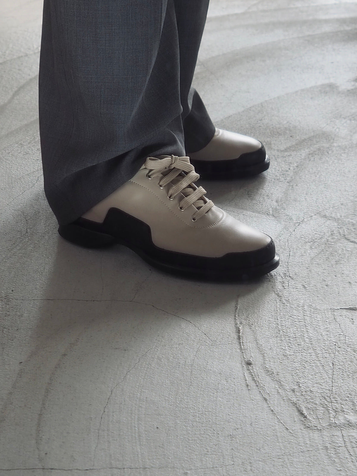 HERMÈS Leather Lace-Up Shoes