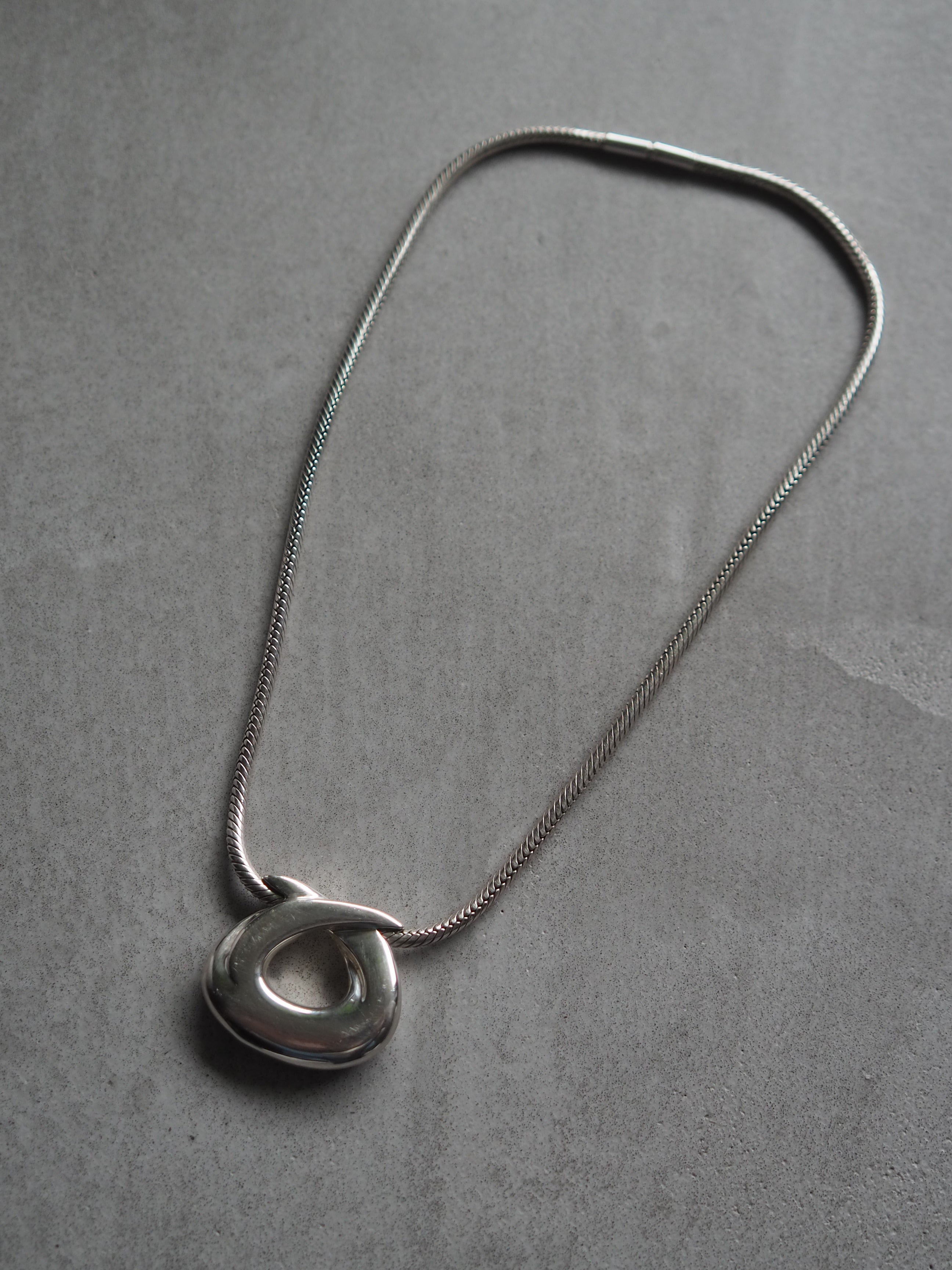 HERMÈS Cabriole Choker Necklace