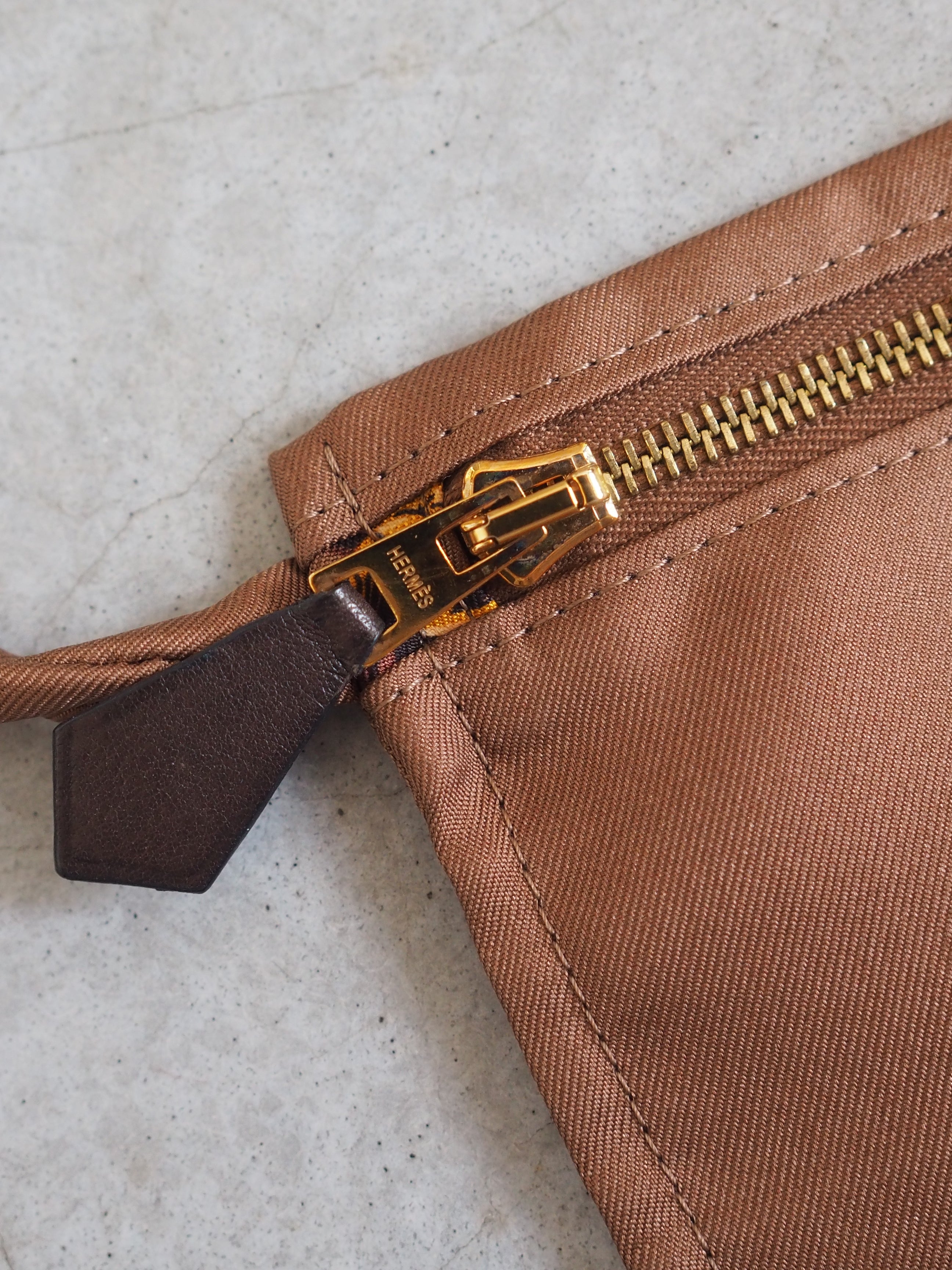 HERMES Silky City PM Shoulder Bag