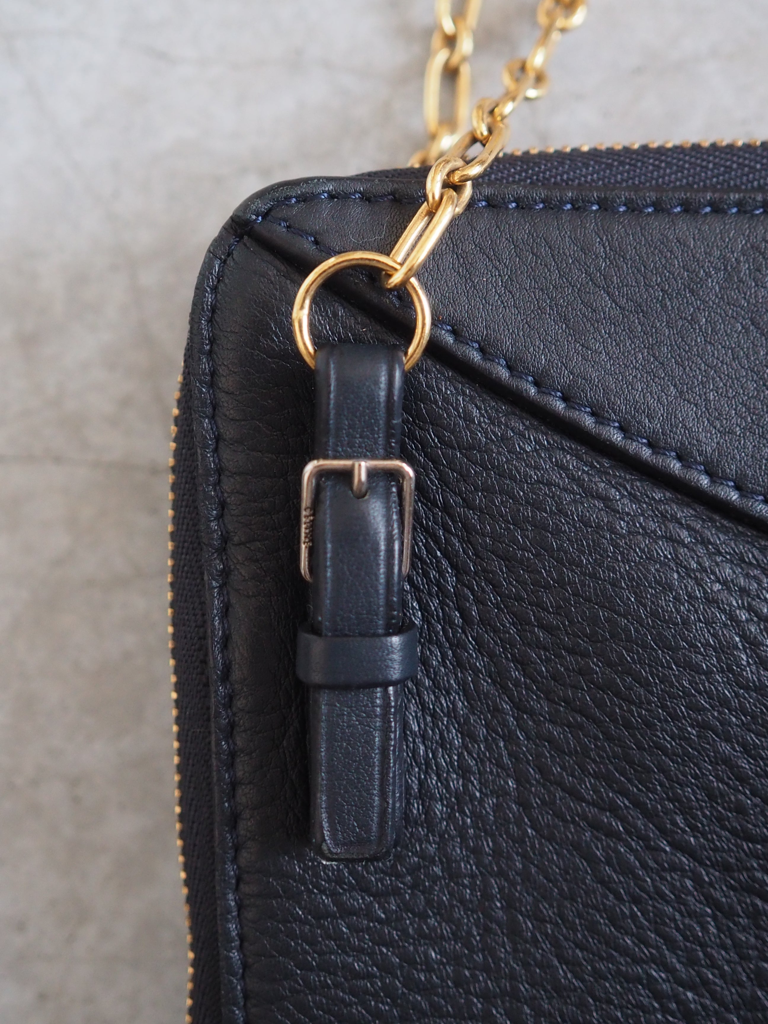 CELINE Chain Handbag