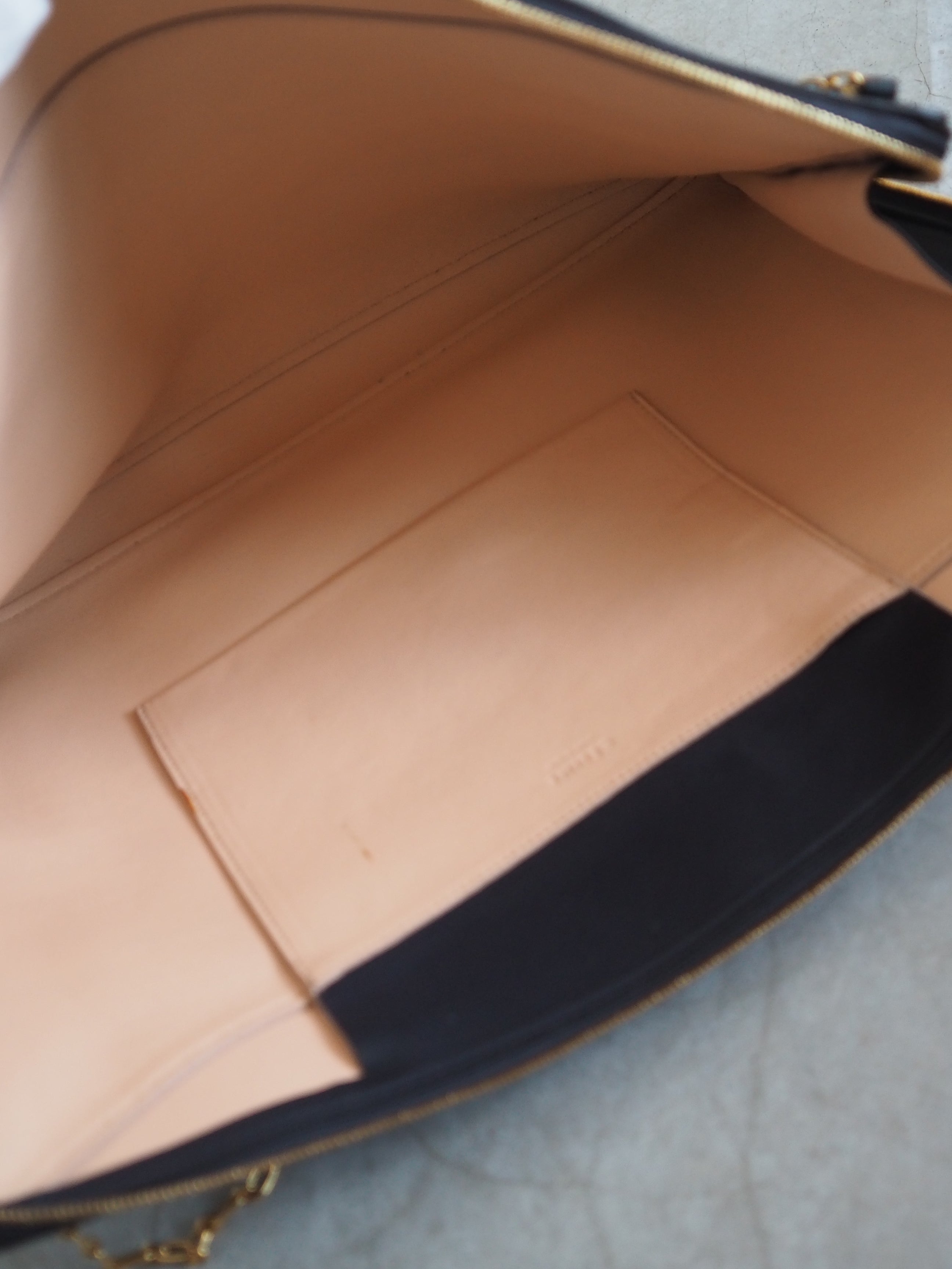 CELINE Chain Handbag