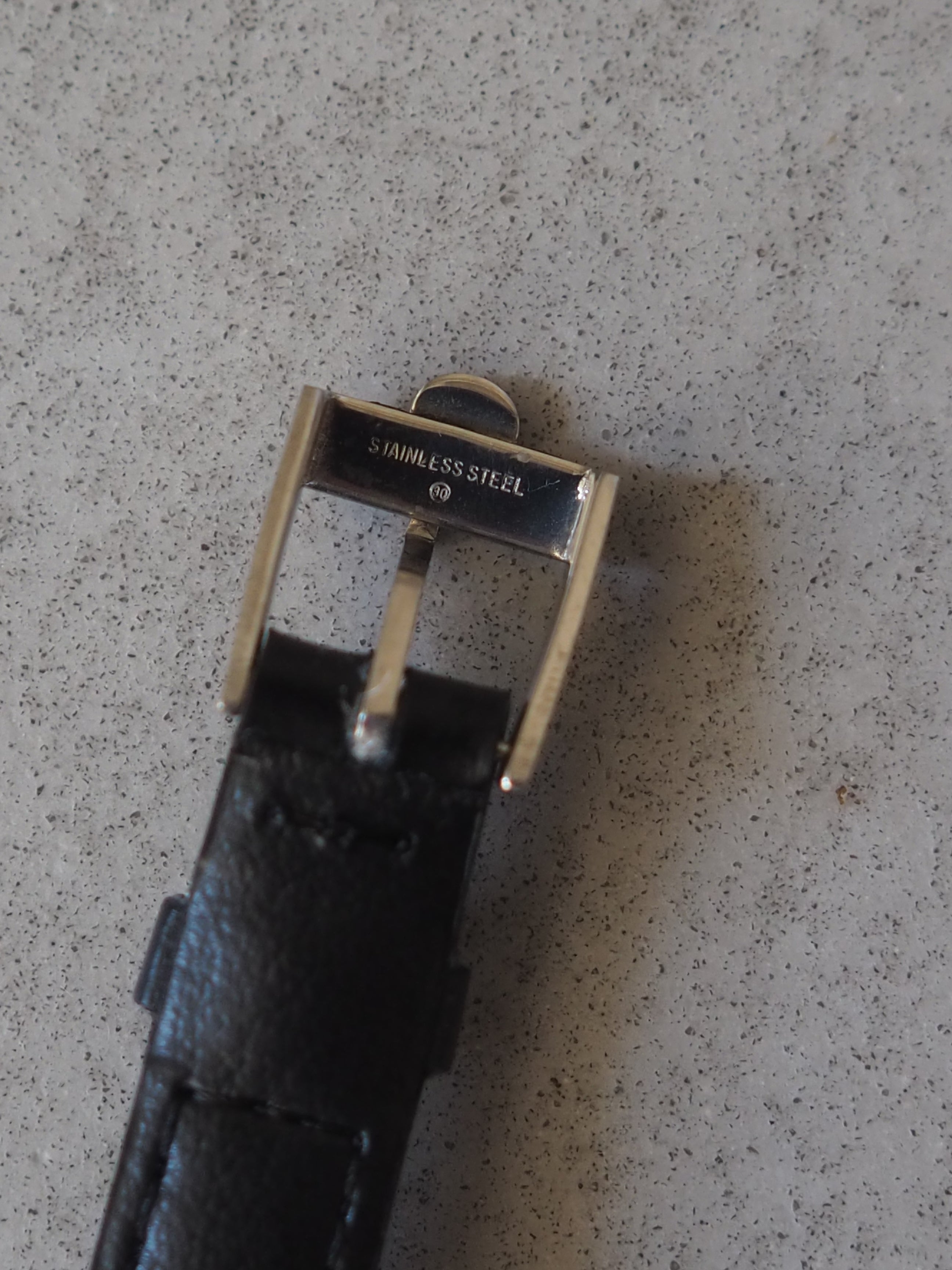 OMEGA DE VILLE Oval Watch