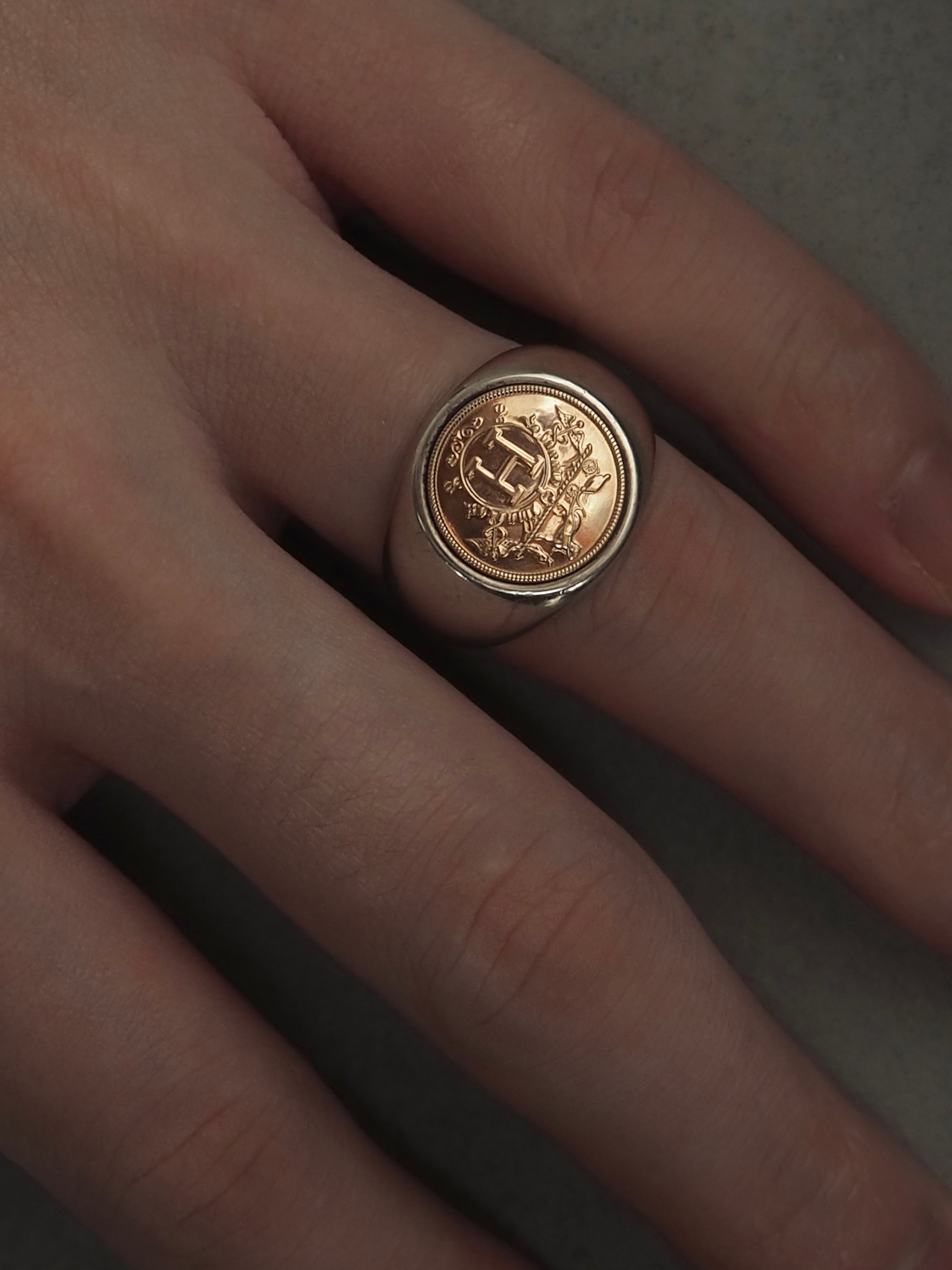 HERMÈS Ex Libris Chevalier Ring