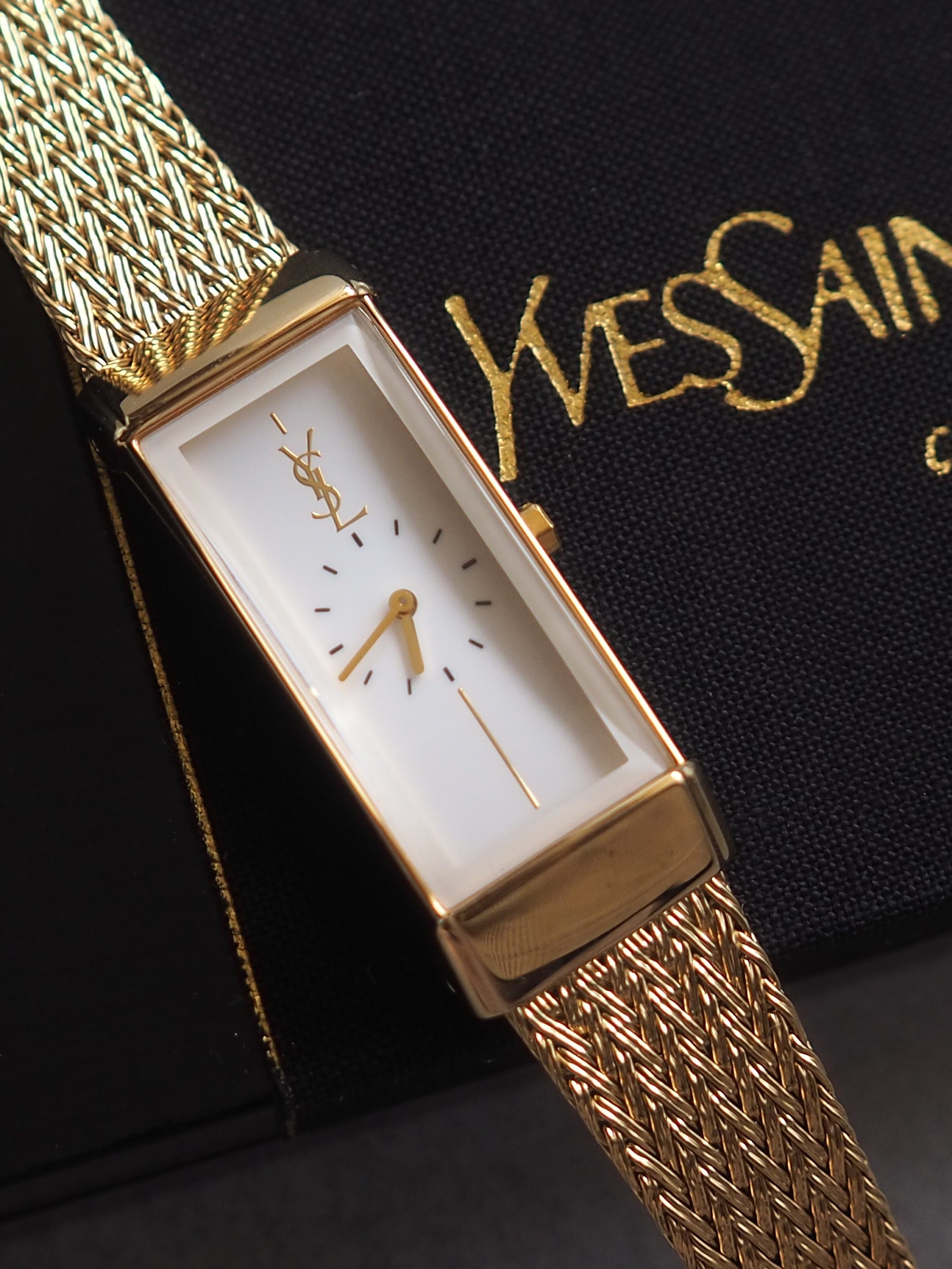 Yves Saint Laurent YSL イヴ・サンローラン スクエア ウォッチ 腕時計 
