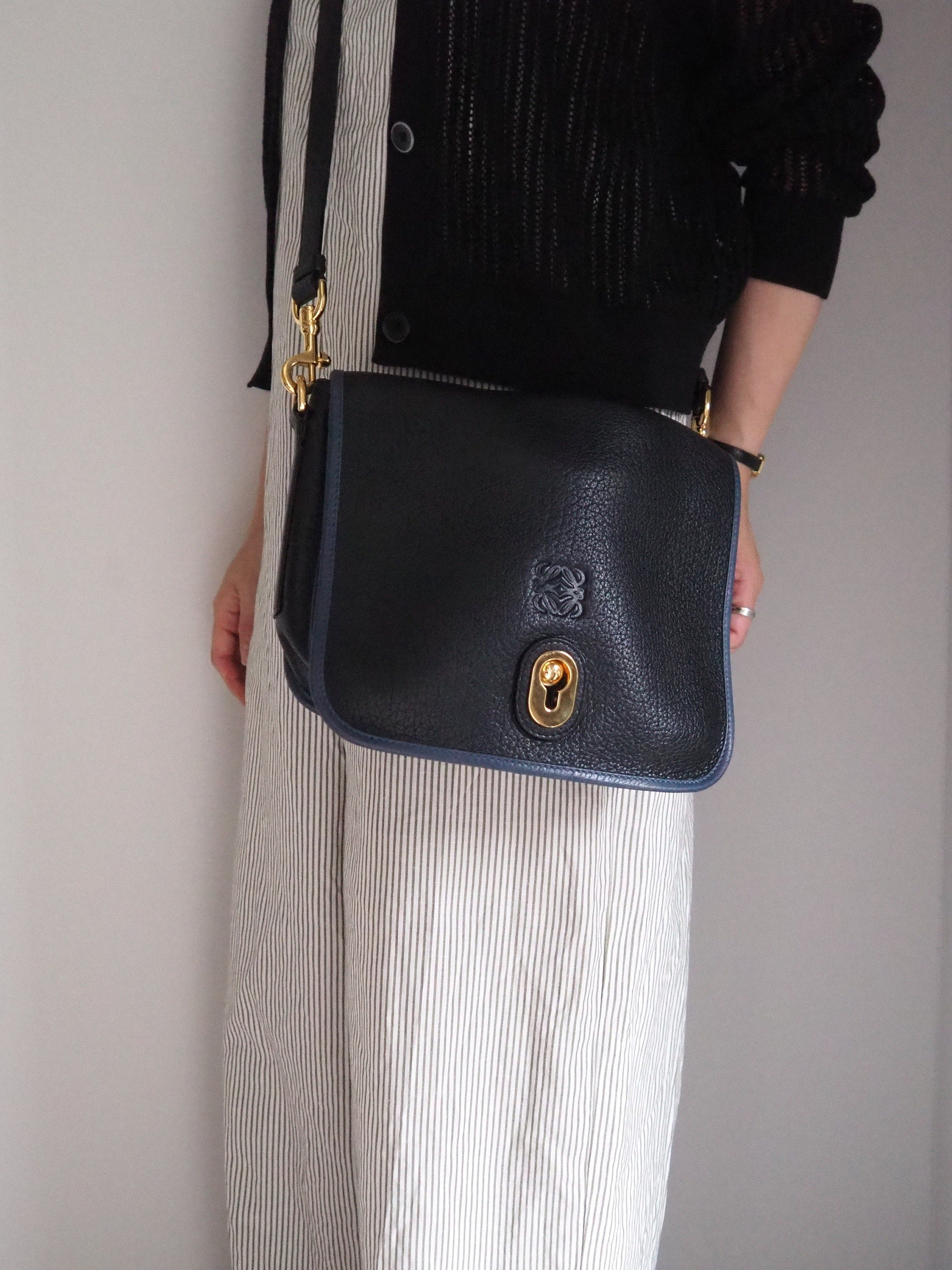 LOEWE Ines Logo Shoulder Hand bag Black Blue Leather Vintage Authentic