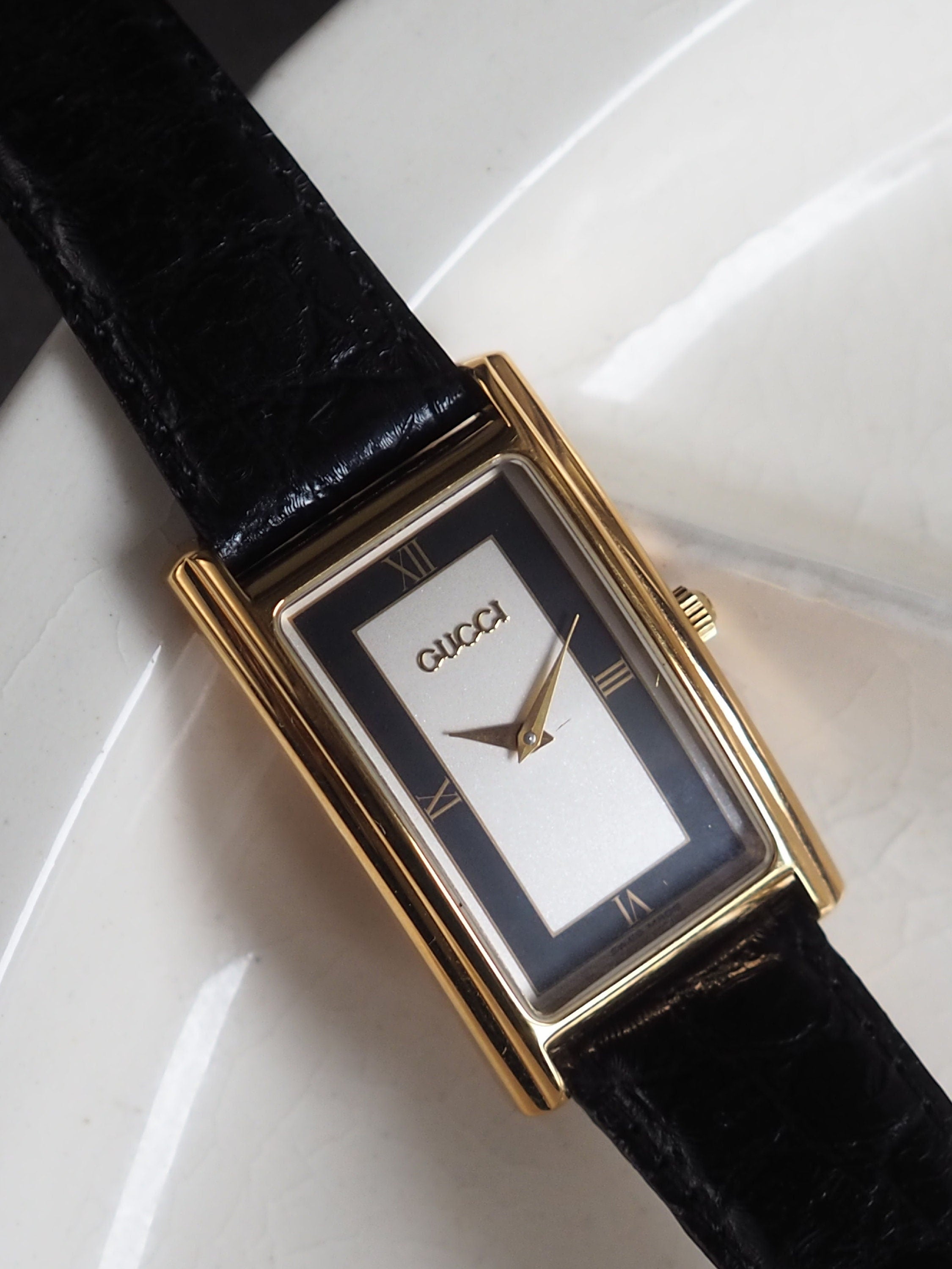 GUCCI Square Watch Wristwatch Gold Metal Black Leather Unisex Vintage Authentic