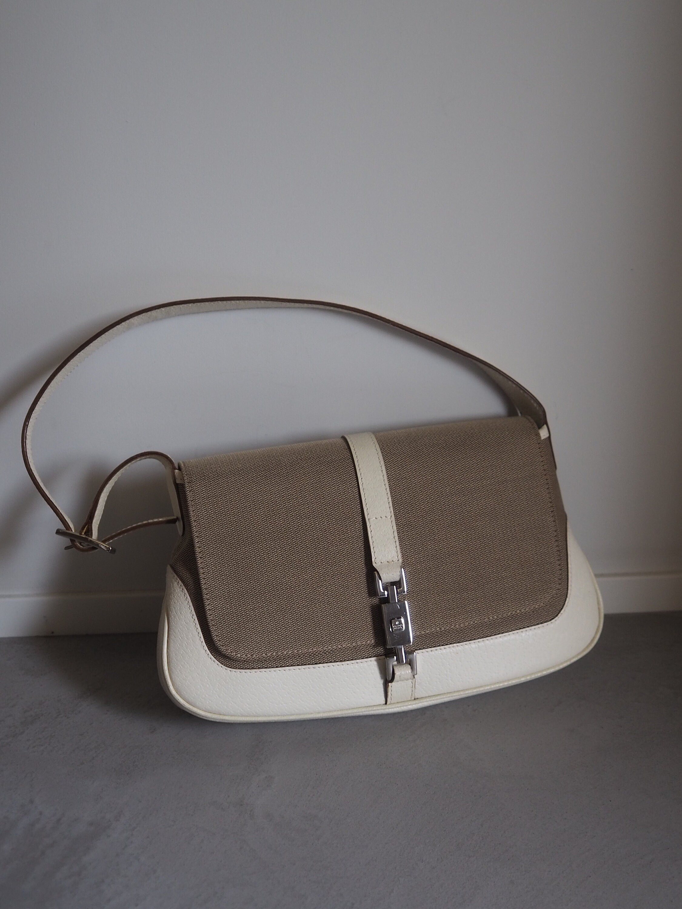 GUCCI Jackie Canvas Leather Shoulder Bag Beige Silver Vintage Authentic