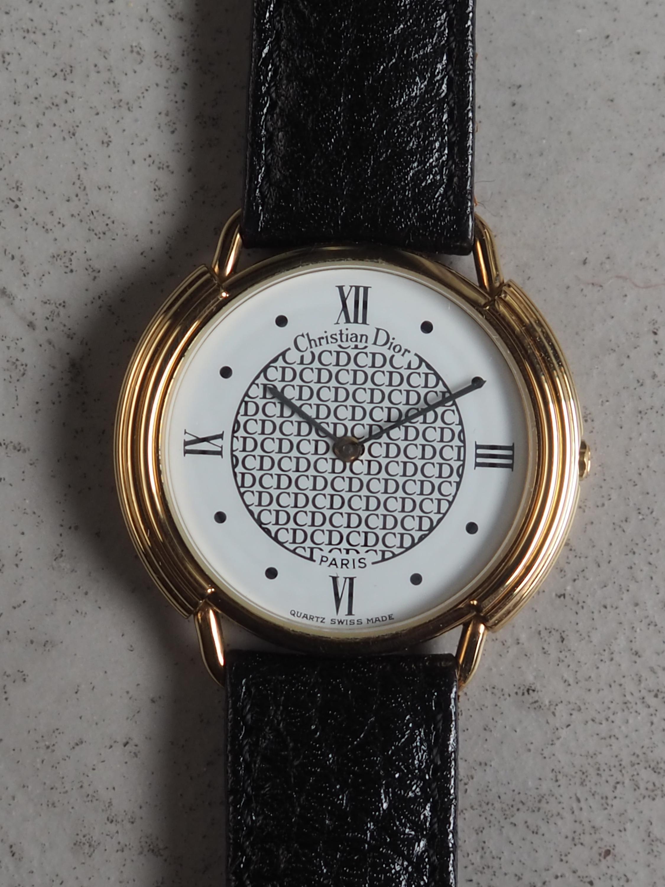 Christian Dior Round Logos Watch Gold Metal Leather Quartz Wristwatch Unisex Vintage Authentic