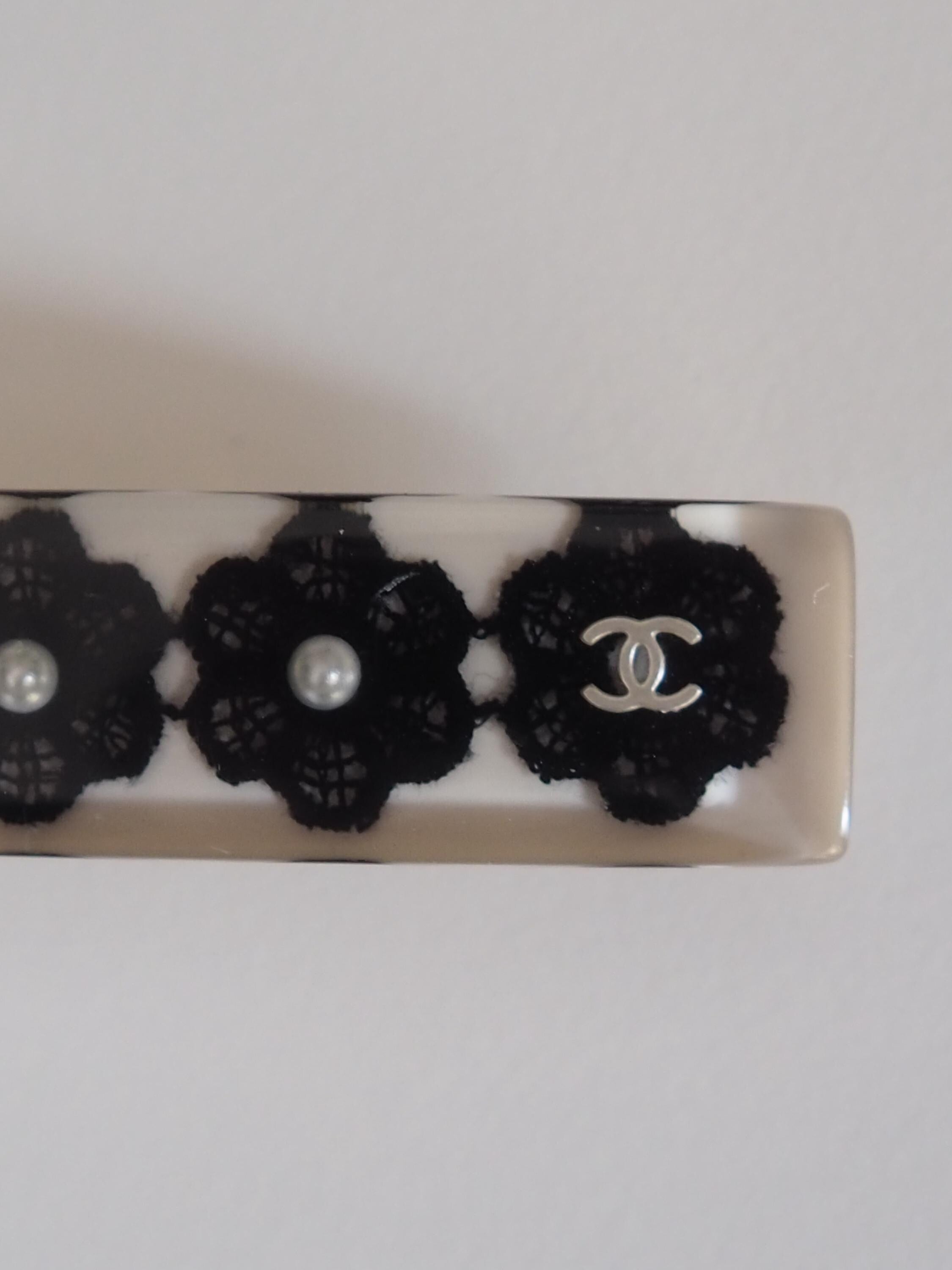 CHANEL COCO Mark Flower Lace Hair Barrette White Black Vintage Authentic