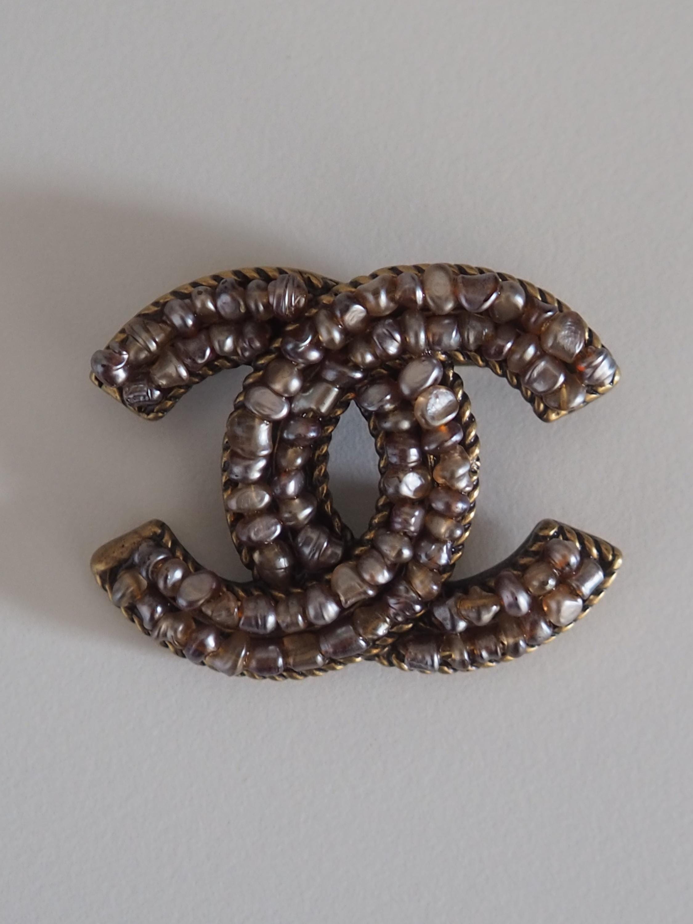CHANEL COCO Mark Pearl Brooch Metal Gold Color Vintage Authentic