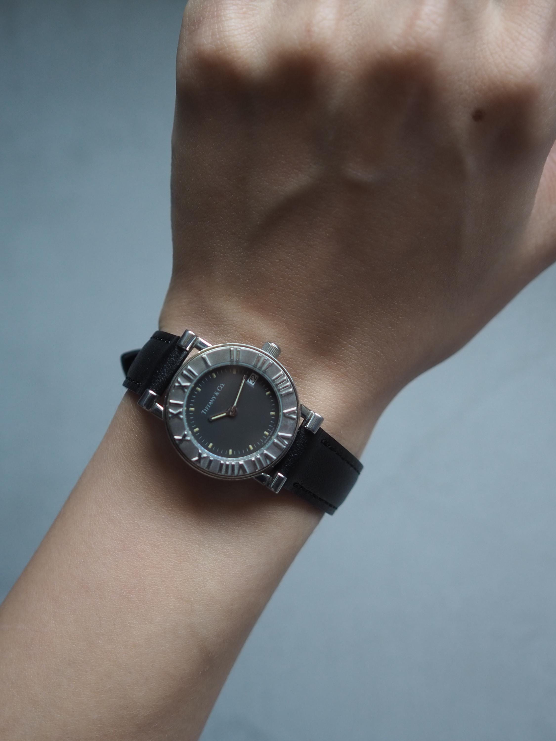 Tiffany & Co Classic Round Watch Silver Metal Black Leather Stainless Steel Quartz Wristwatch