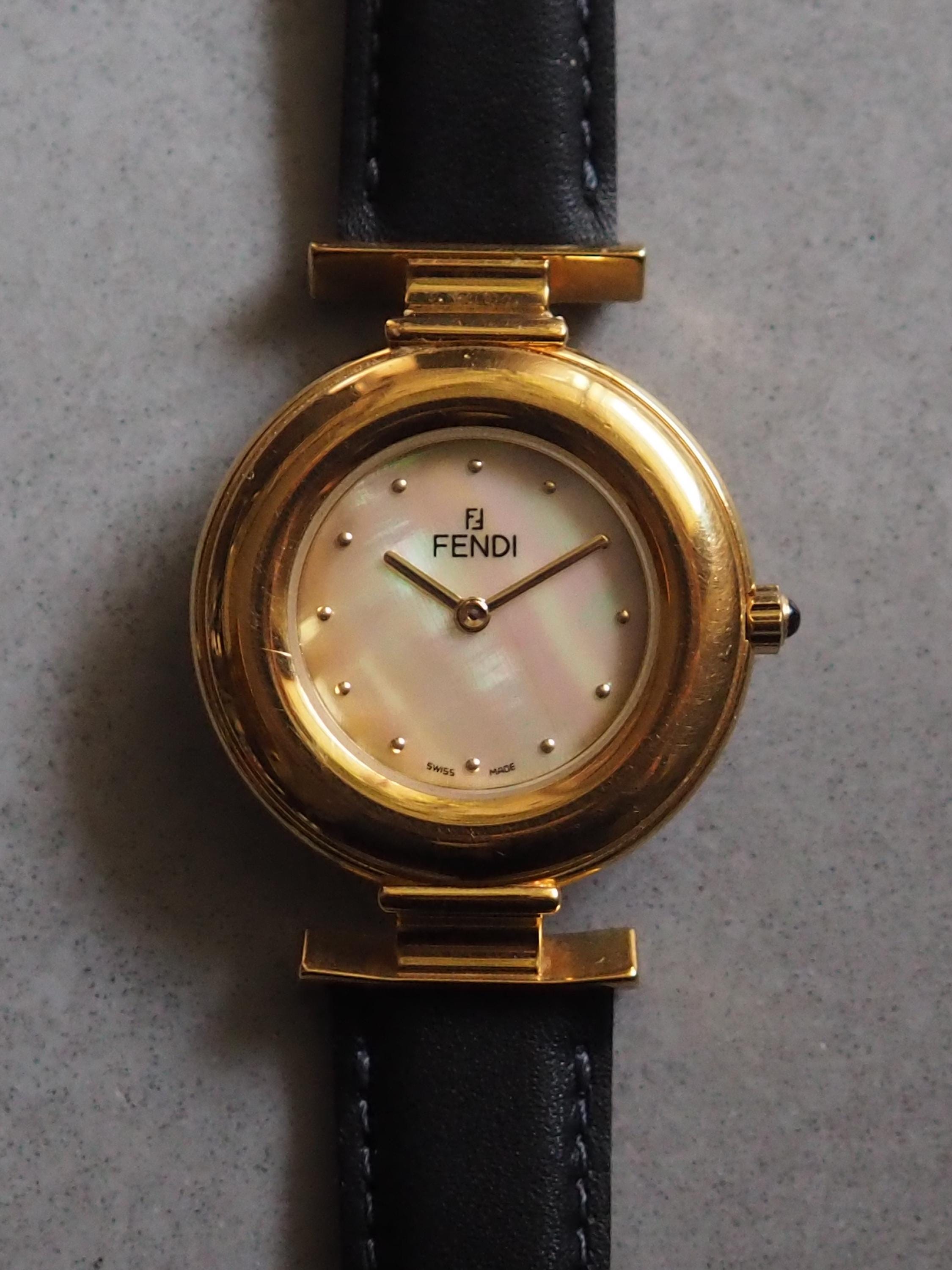 FENDI Shell Dial Watch Wristwatch Unisex Quartz Gold color Black Leather Vintage Authentic