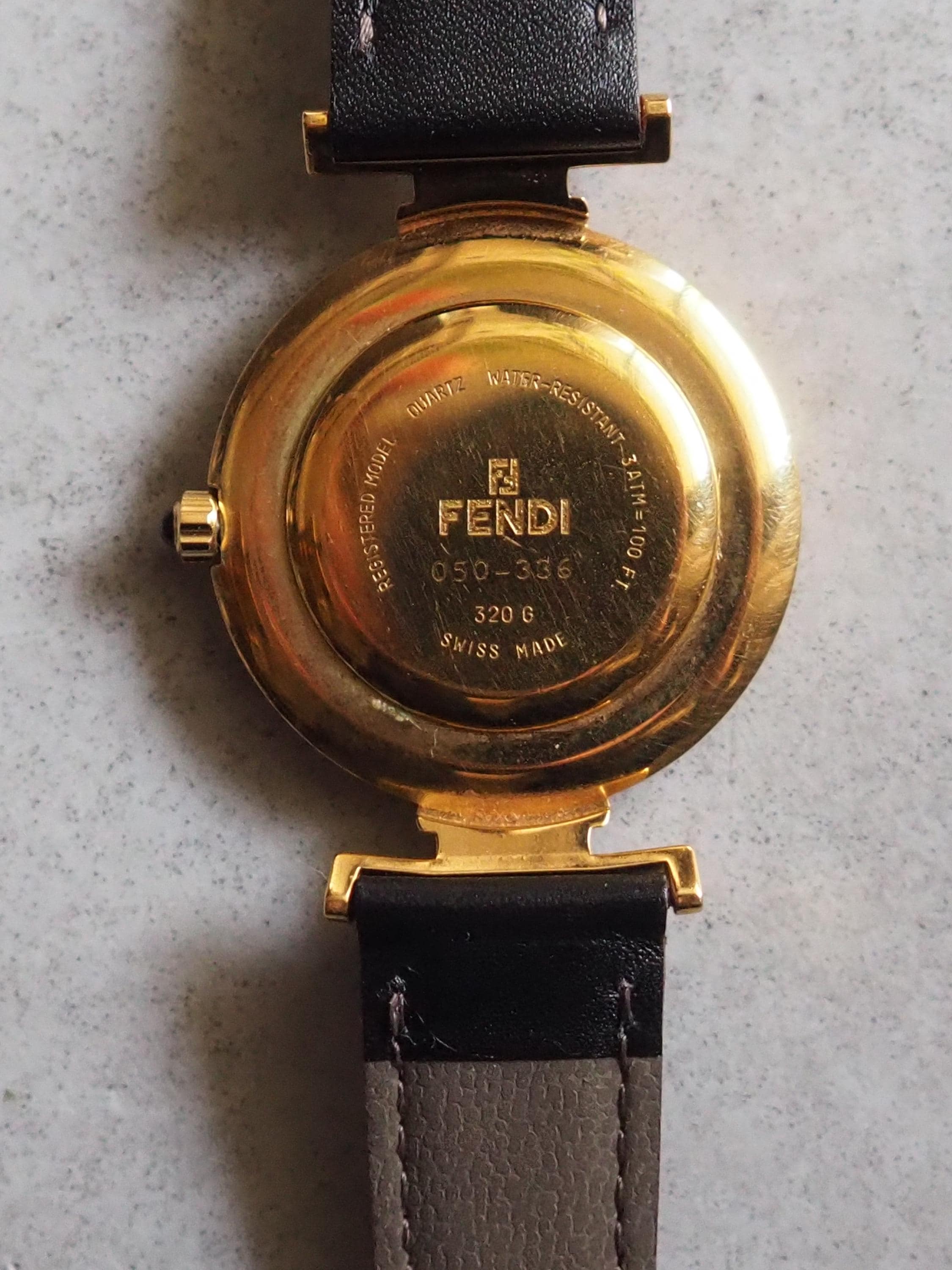 FENDI Shell Dial Watch Wristwatch Unisex Quartz Gold color Black Leather Vintage Authentic