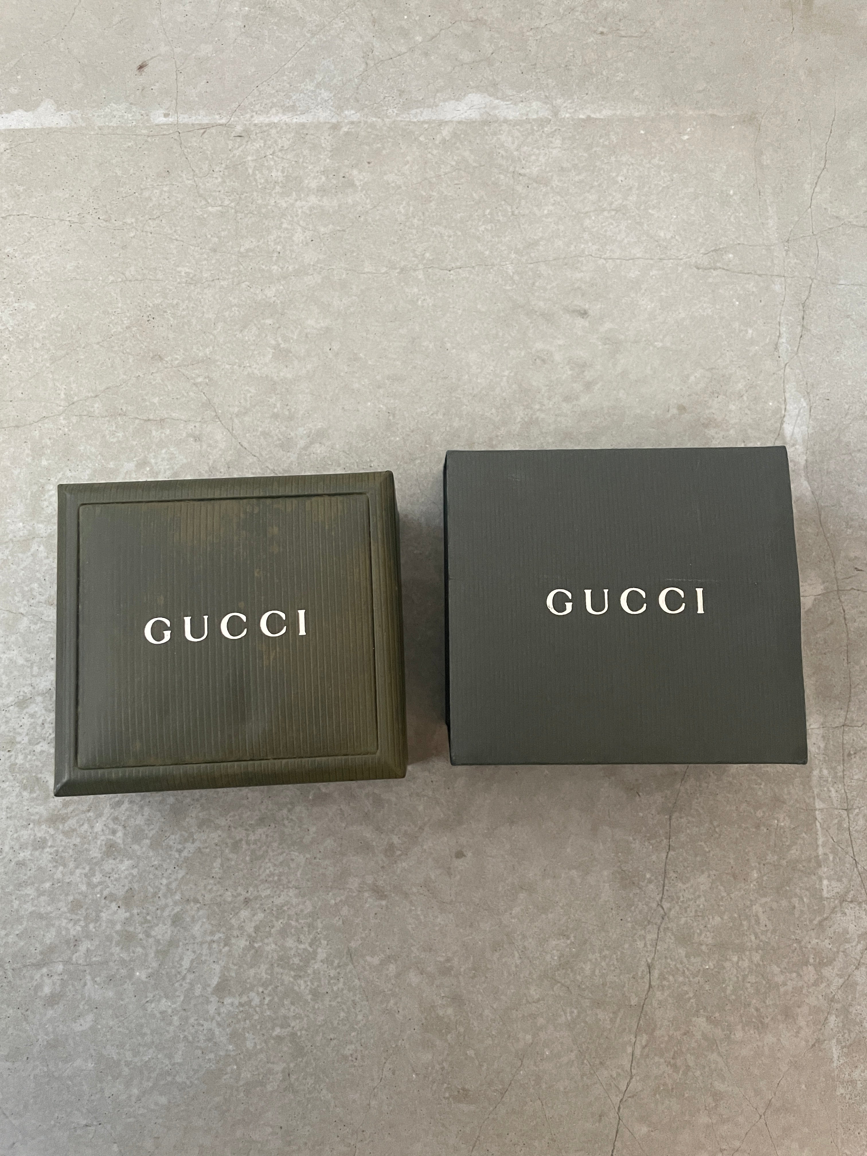 GUCCI Change Besel Watch