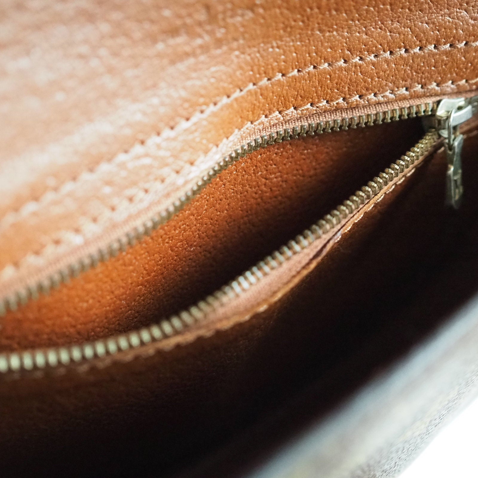 Louis Vuitton Shoulder Bag Chantilly Browns Monogram LV vintage Authentic