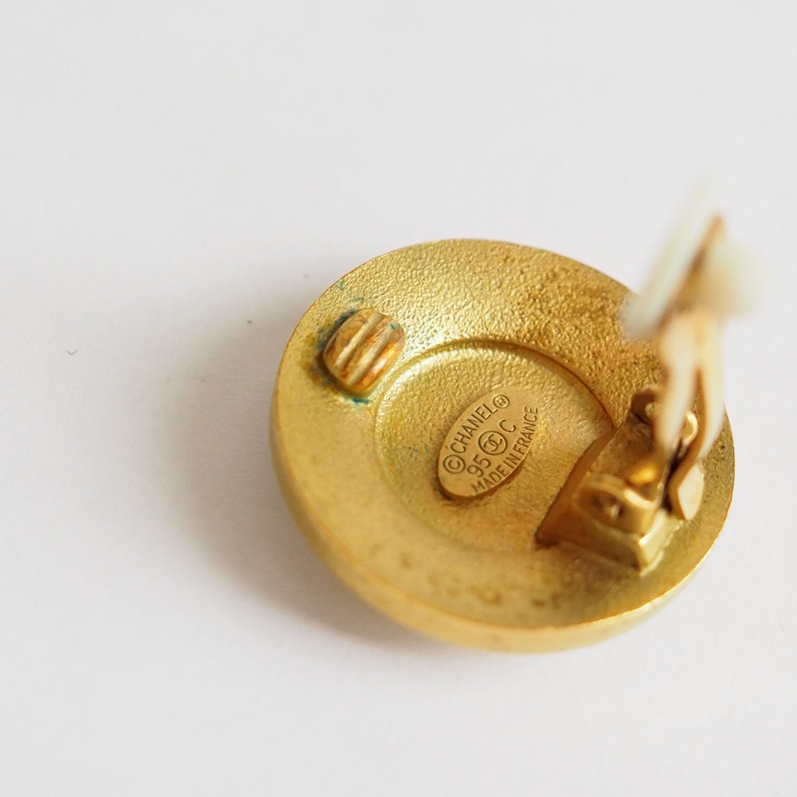 CHANEL COCO Earrings Black White Gold Box