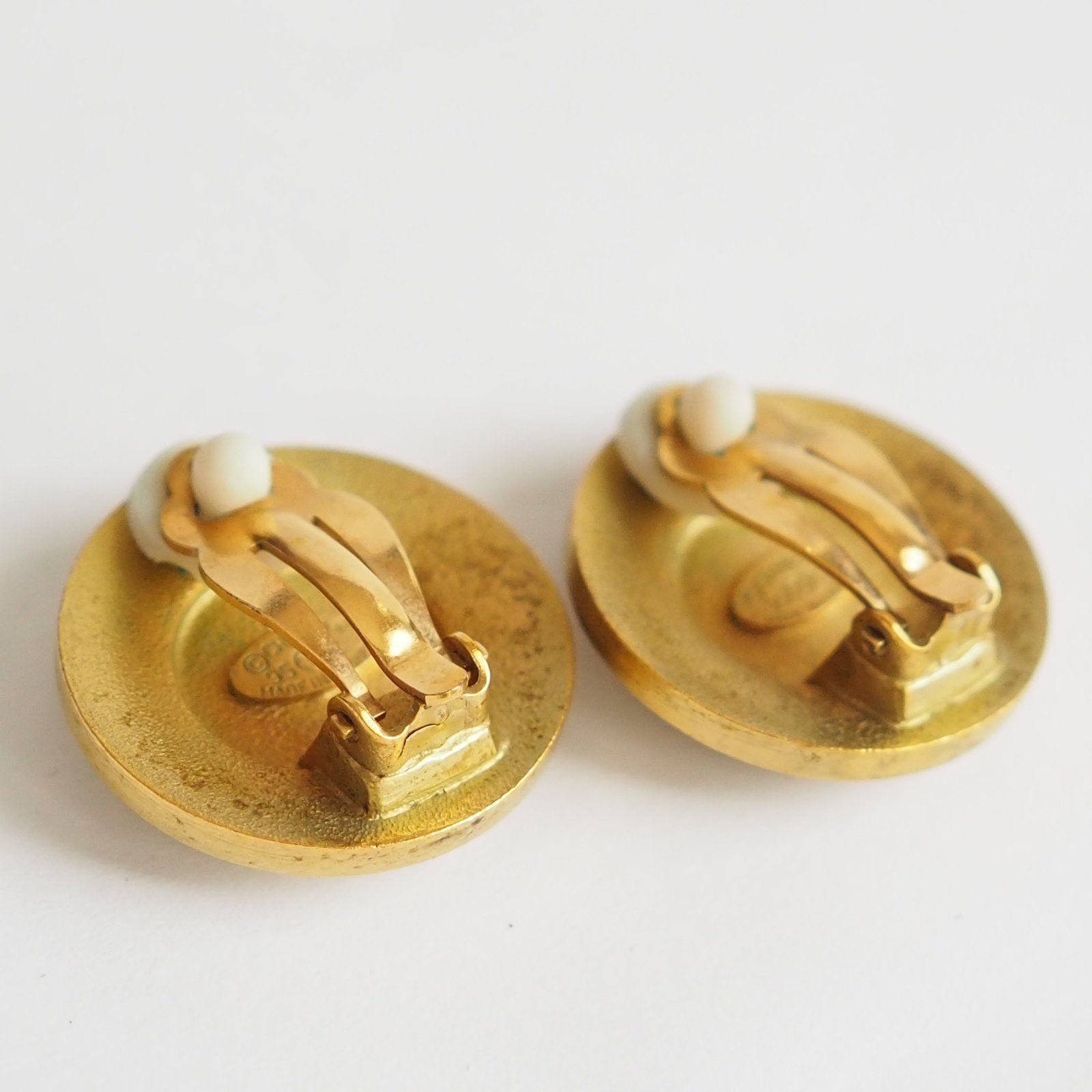 CHANEL COCO Earrings Black White Gold Box