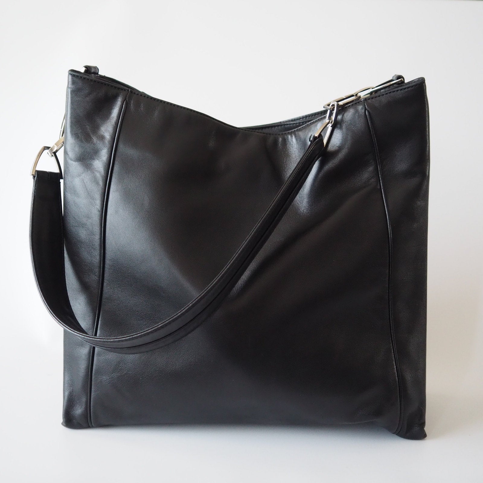 LOEWE Anagram Shoulder Tote bag Black Leather Vintage Authentic