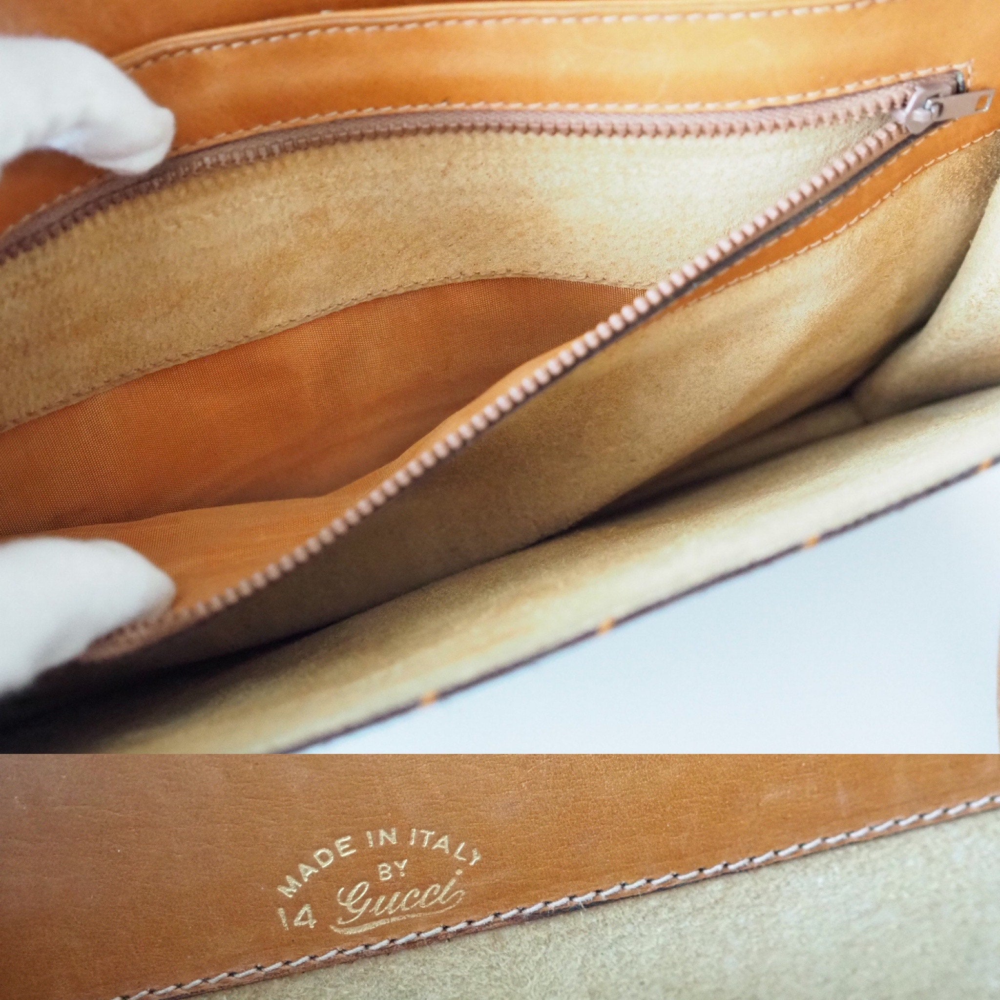 GUCCI GG Old Shoulder Bag Leather Canvas Authentic