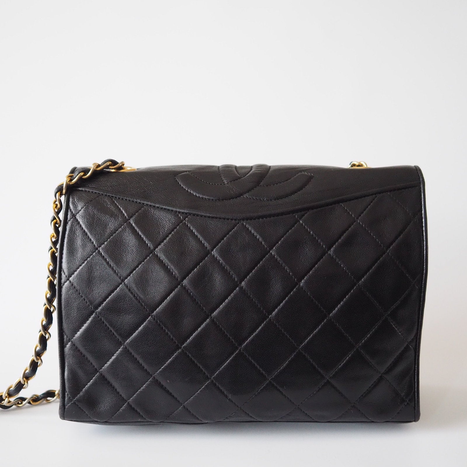 CHANEL Quilted CC Chain Shoulder Bag Black Leather Vintage Authentic