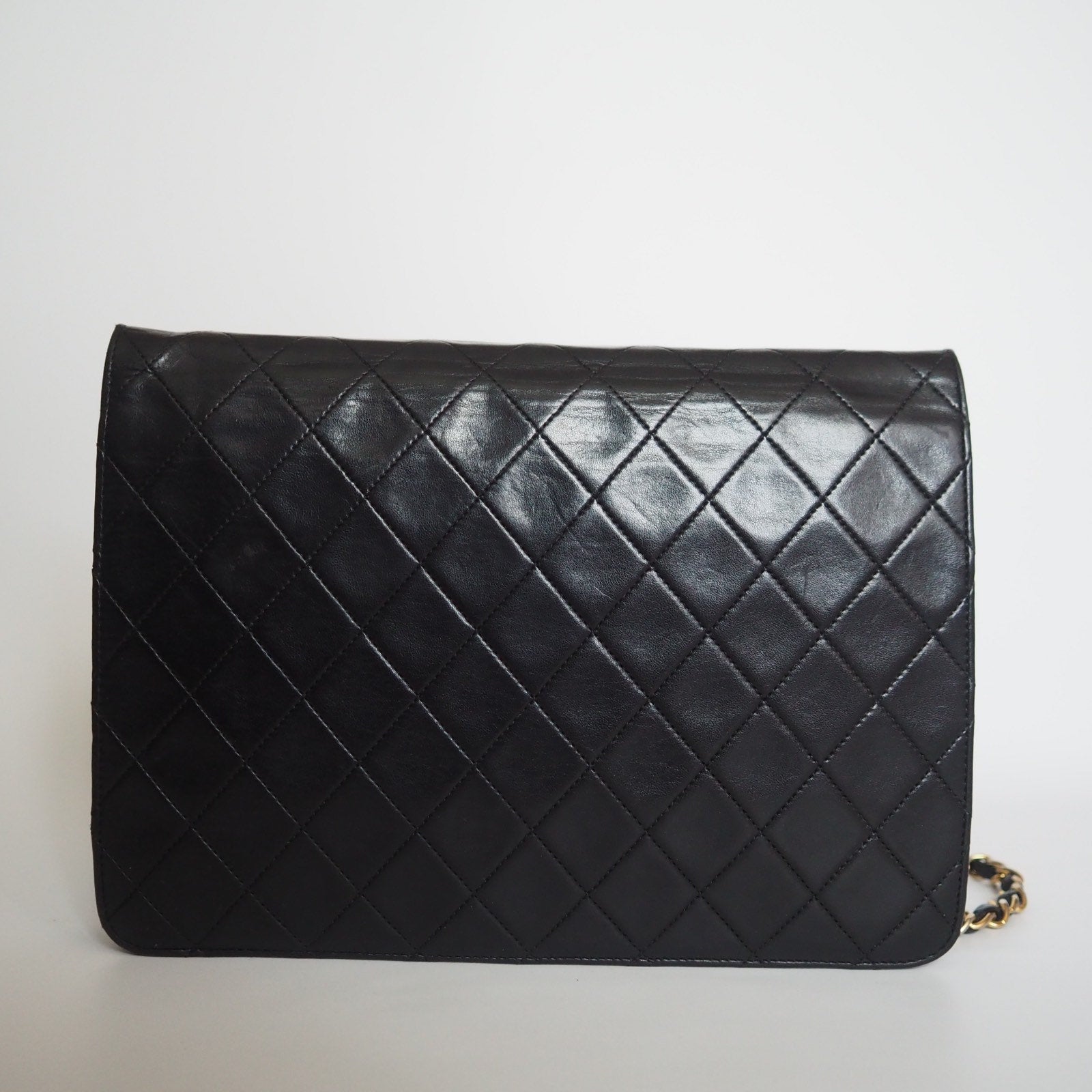 CHANEL Matelasse Quilted CC Logo Chain Shoulder Bag Black vintage Authentic