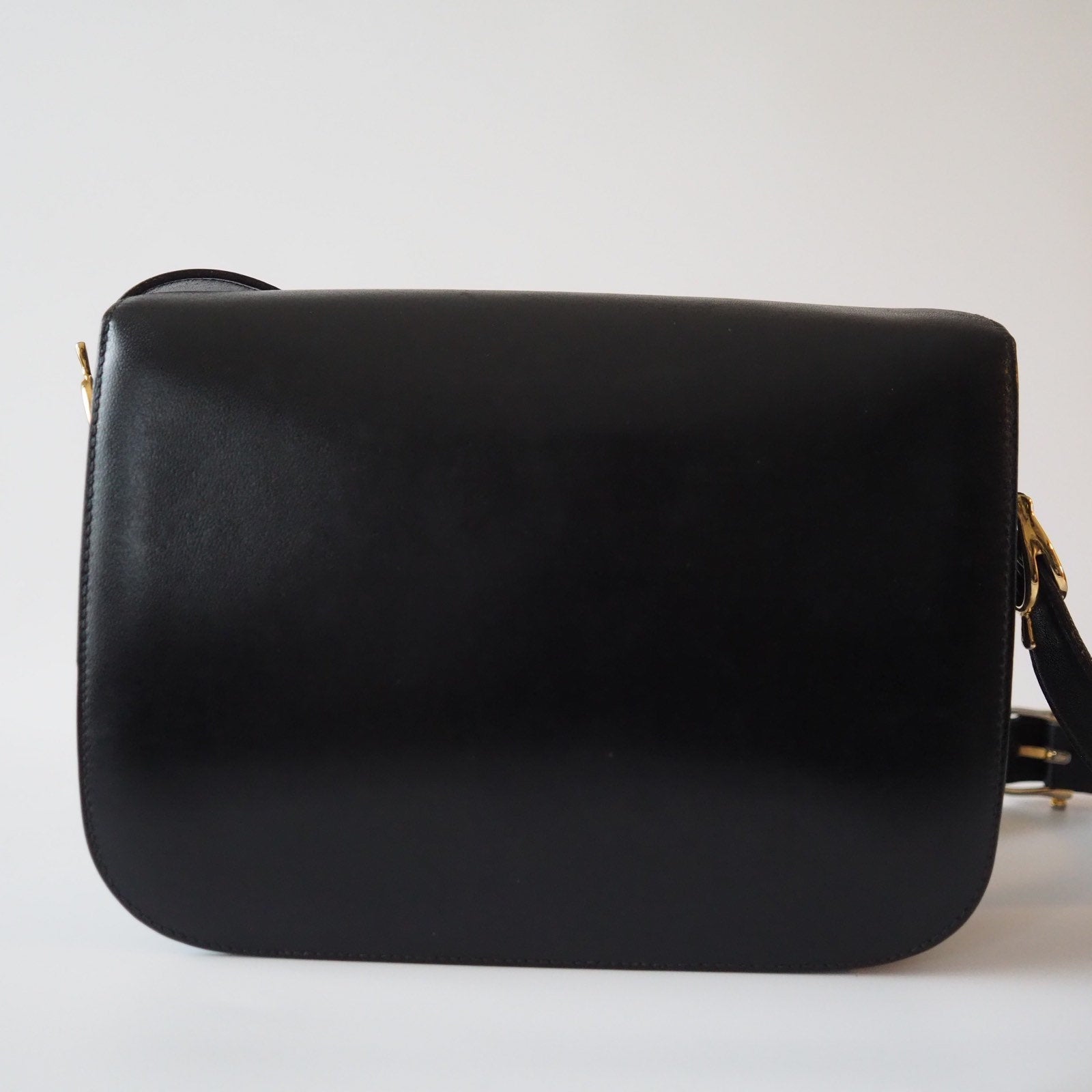 CELINE Sulky Metal parts Shoulder bag Calf leather Black Authentic