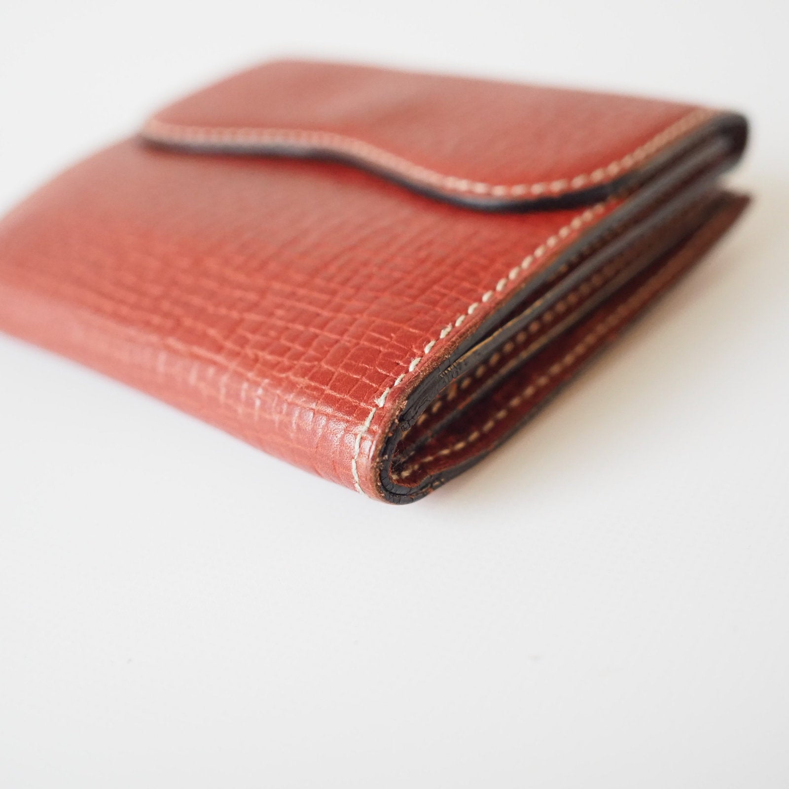 LOEWE Barcelona Compact Wallet with Coin Pocket Leather Red Authentic