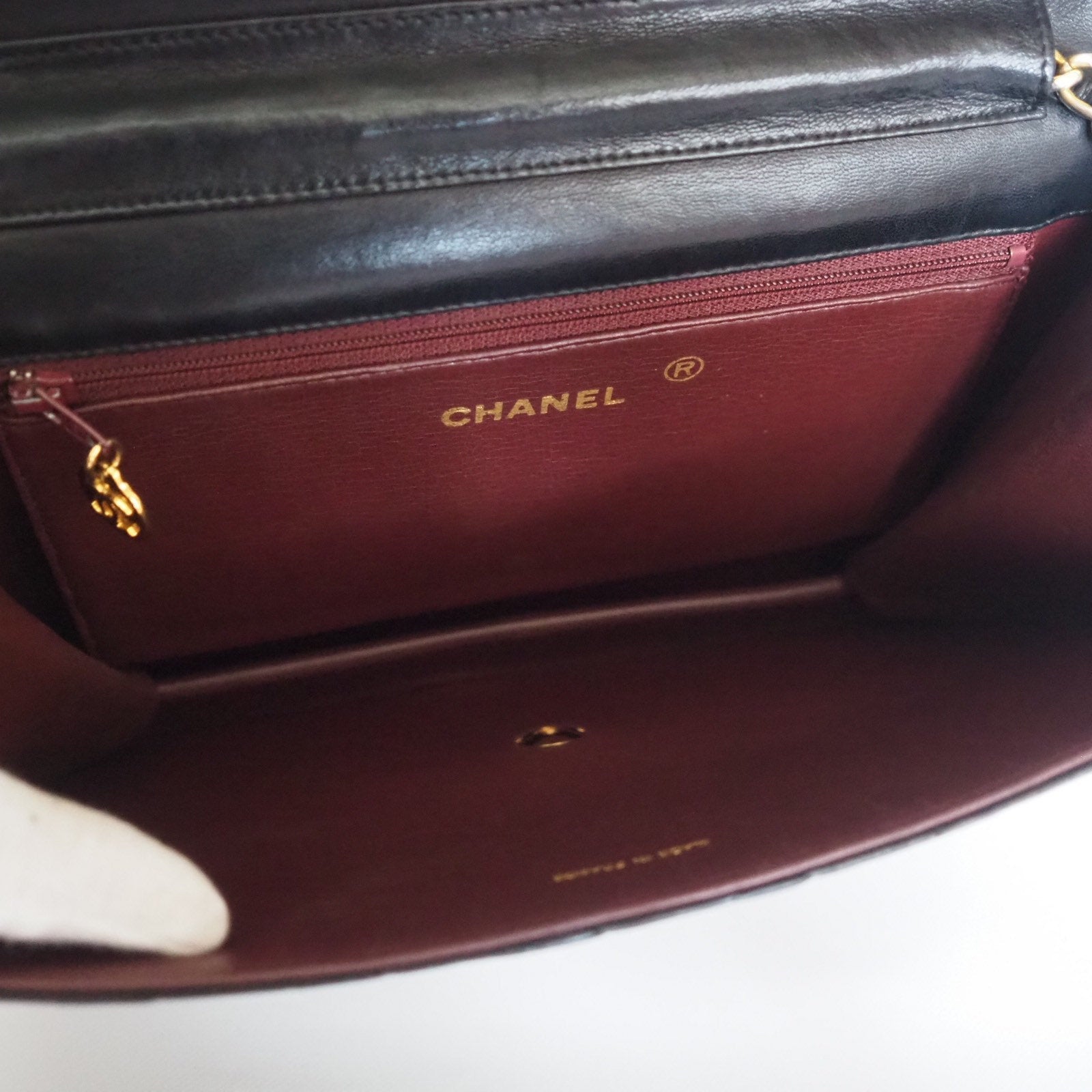 CHANEL Matelasse Quilted CC Logo Chain Shoulder Bag Black vintage Authentic