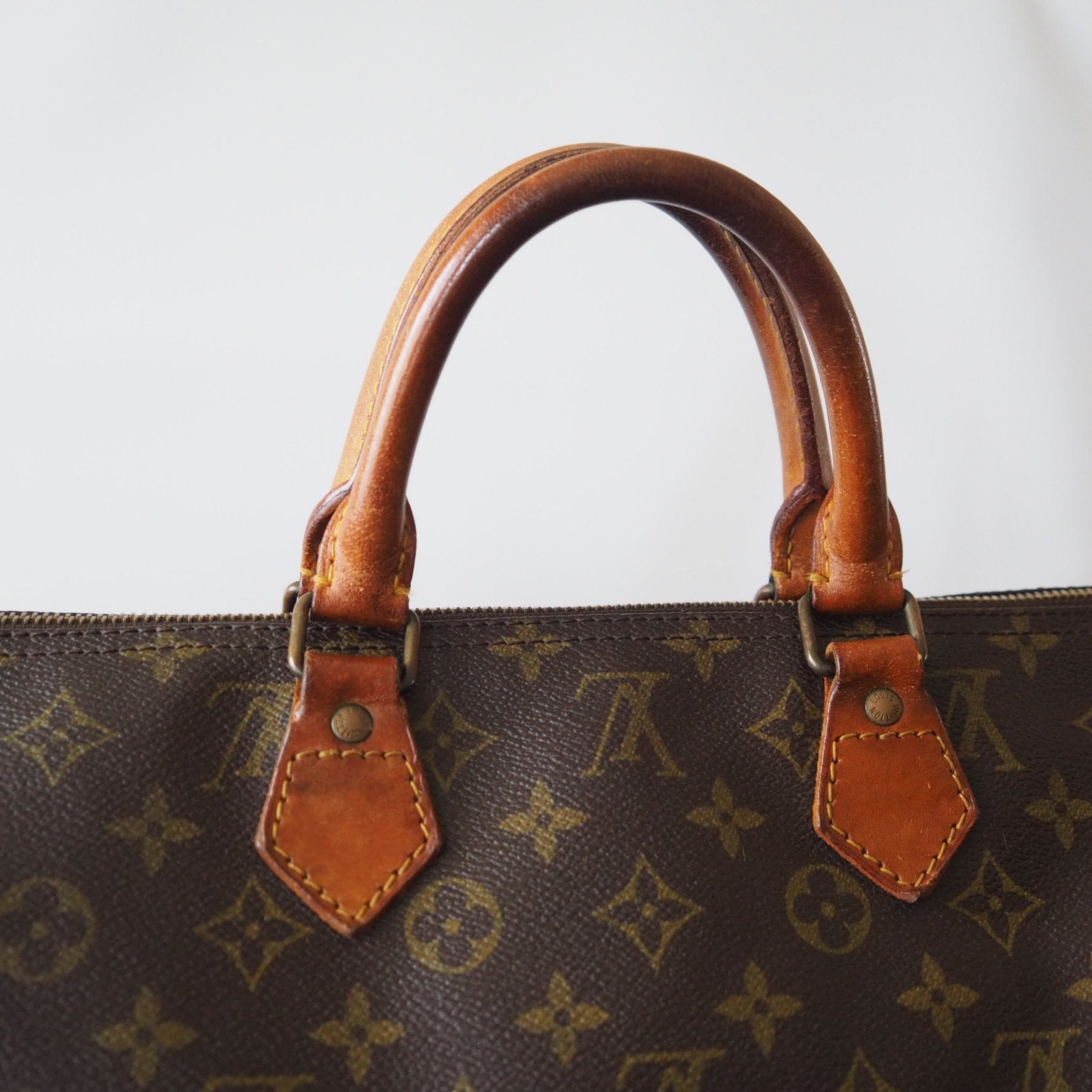 Authentic LOUIS VUITTON Speedy 40 Monogram Boston Hand Bag Purse Travel bag