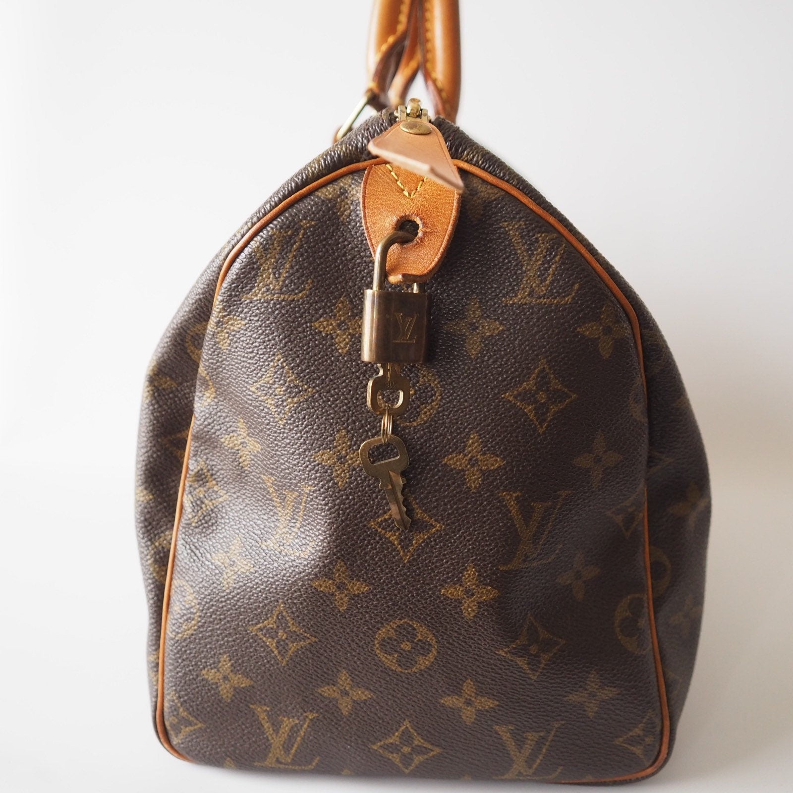 LOUIS VUITTON Speedy 30 Monogram Boston Hand Bag Purse Authentic
