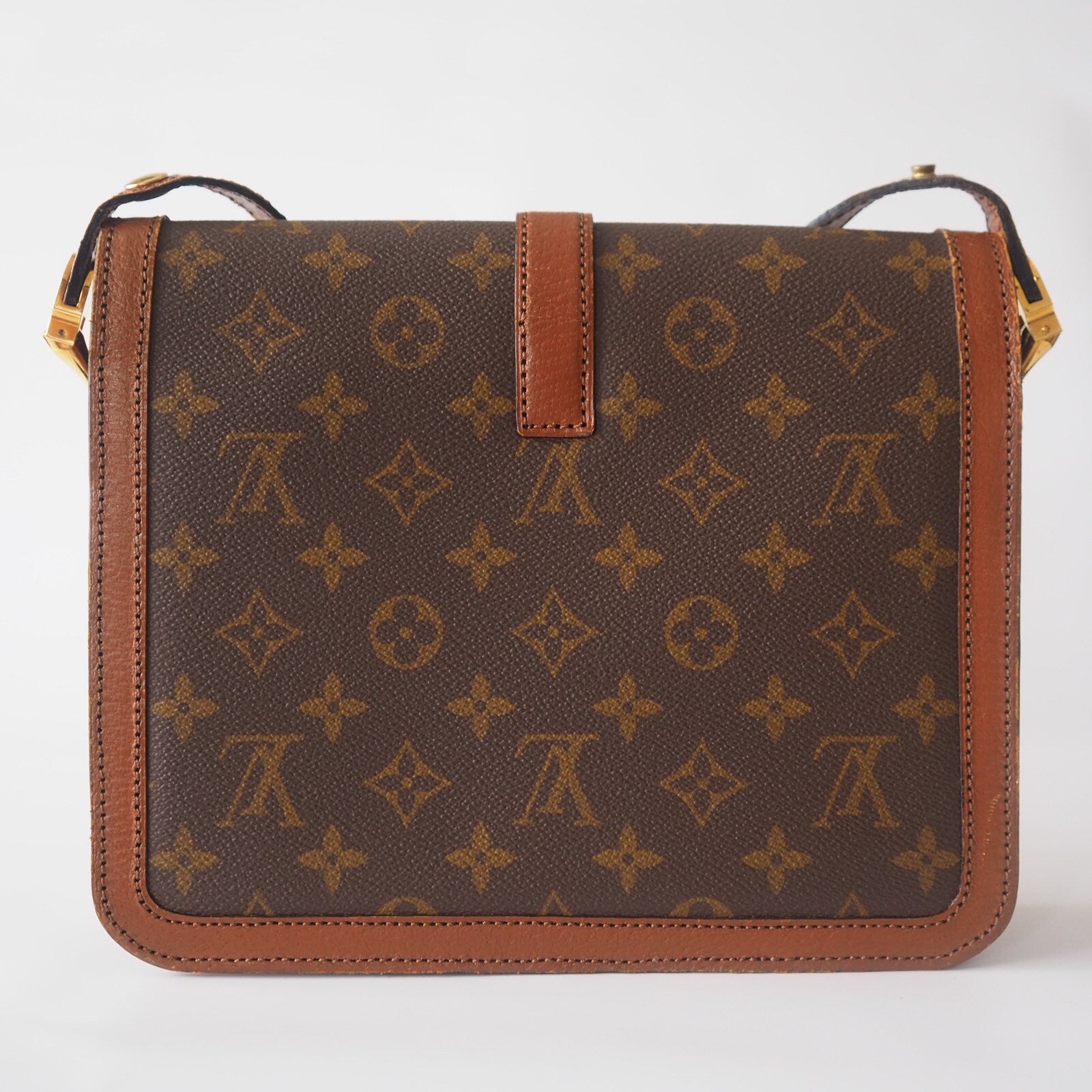 LOUIS VUITTON Monogram Sac Rond Point Shoulder Bag D5107 Authentic