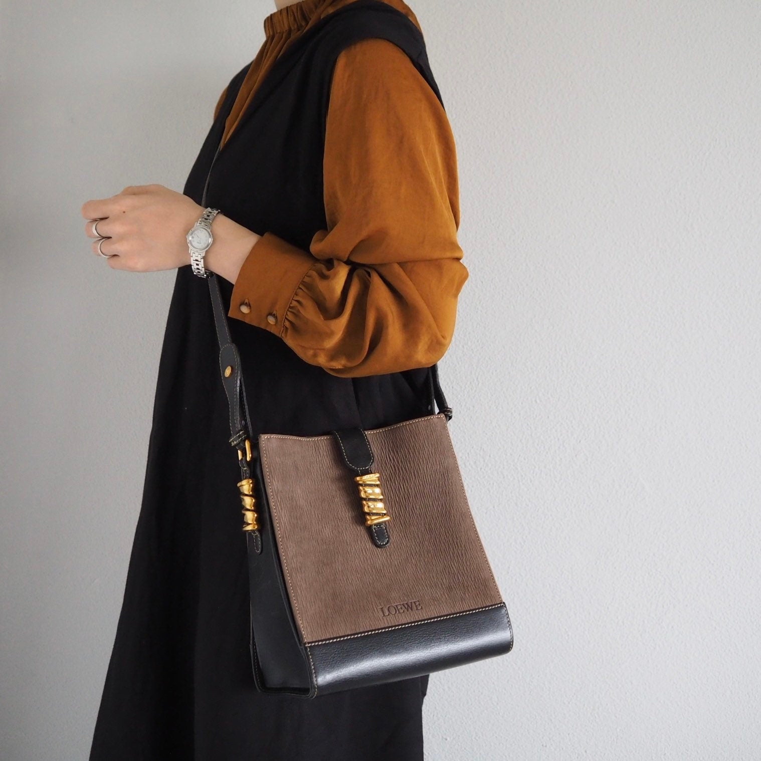 LOEWE VELAZQUEZ Twist Shoulder Bag Brown Authentic