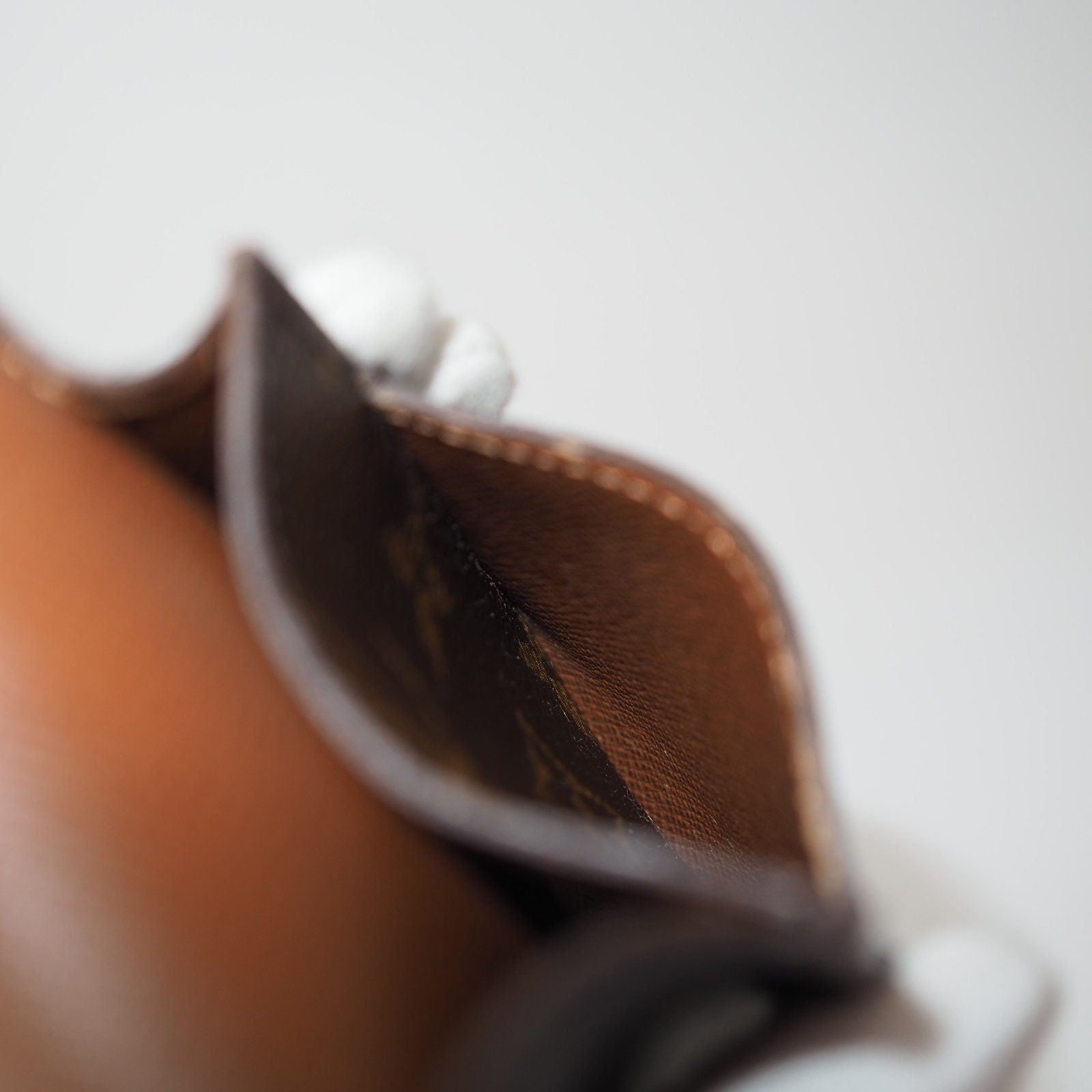 LOUIS VUITTON Etui Cigarette Case Monogram Leather M63024 Authentic box