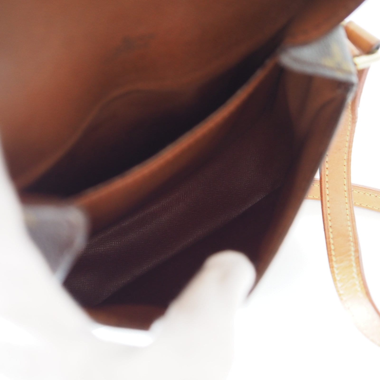 LOUIS VUITTON Monogram Saint Cloud PM Shoulder Bag lV Vintage Cross body Authentic