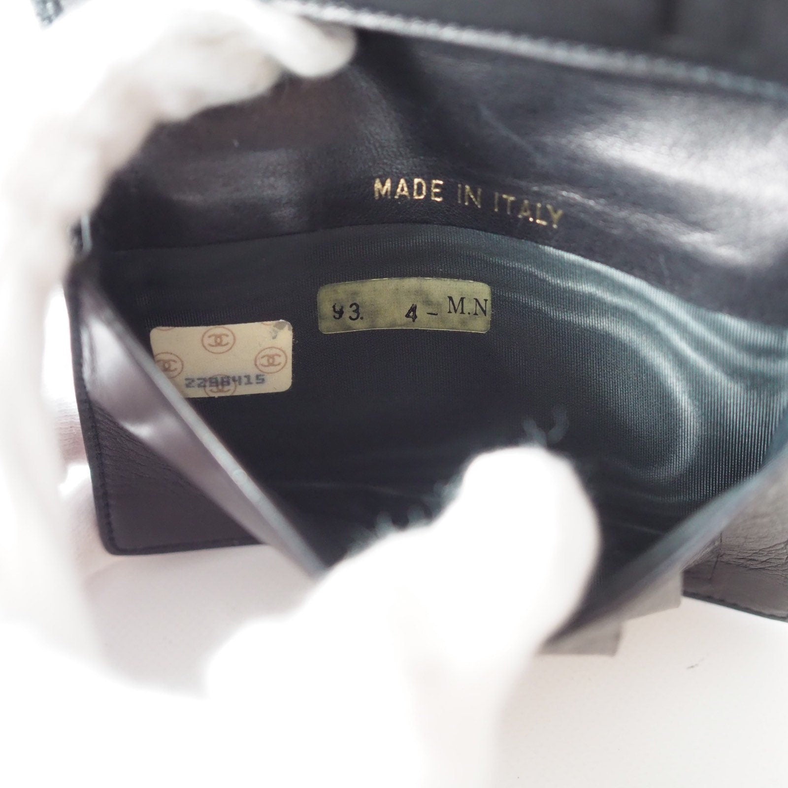 CHANEL Card Case Purse Caviar Skin CC Leather Black Authentic Vintage Box