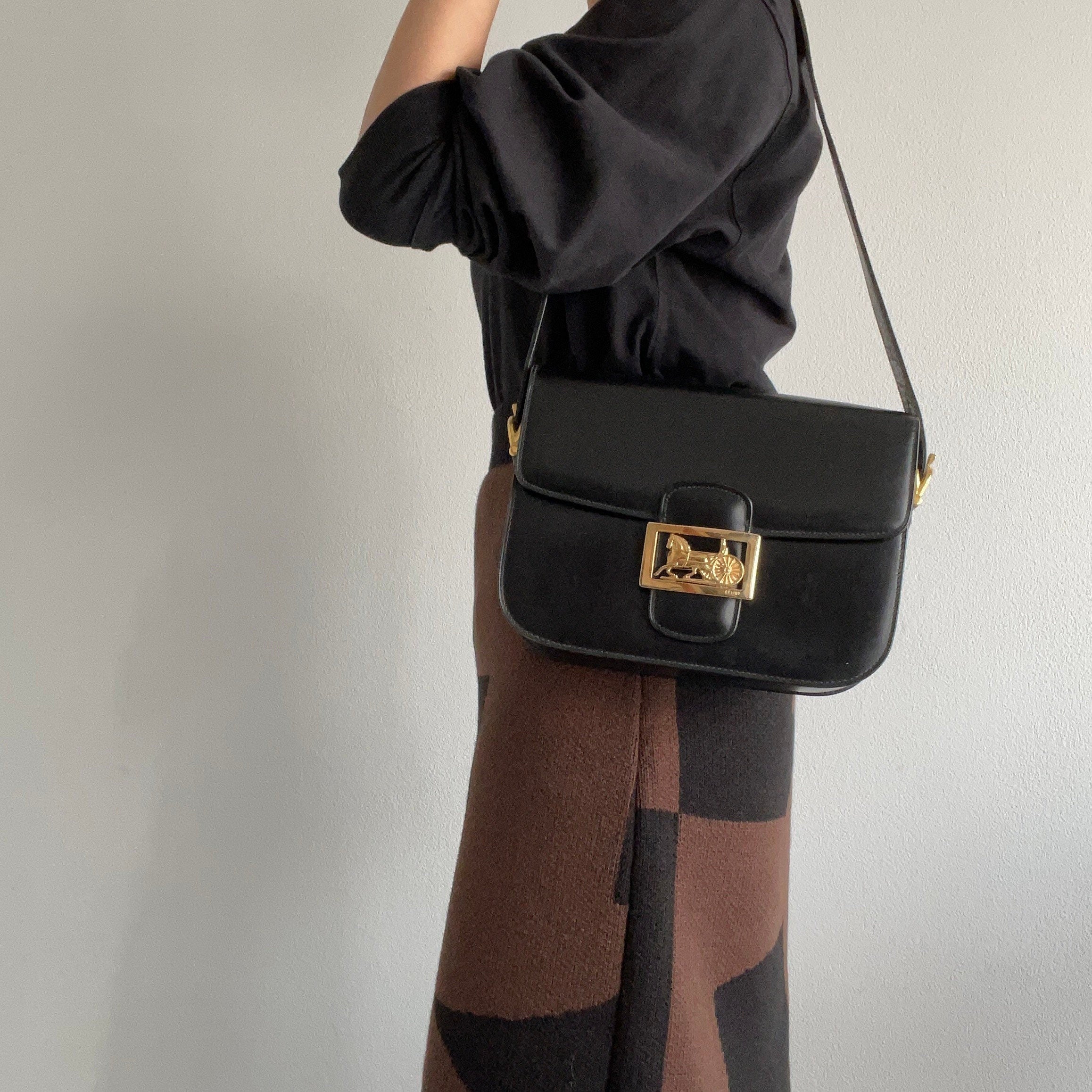 CELINE Sulky Metal parts Flap Shoulder bag Calf leather Black GHW Authentic Vintage Classical