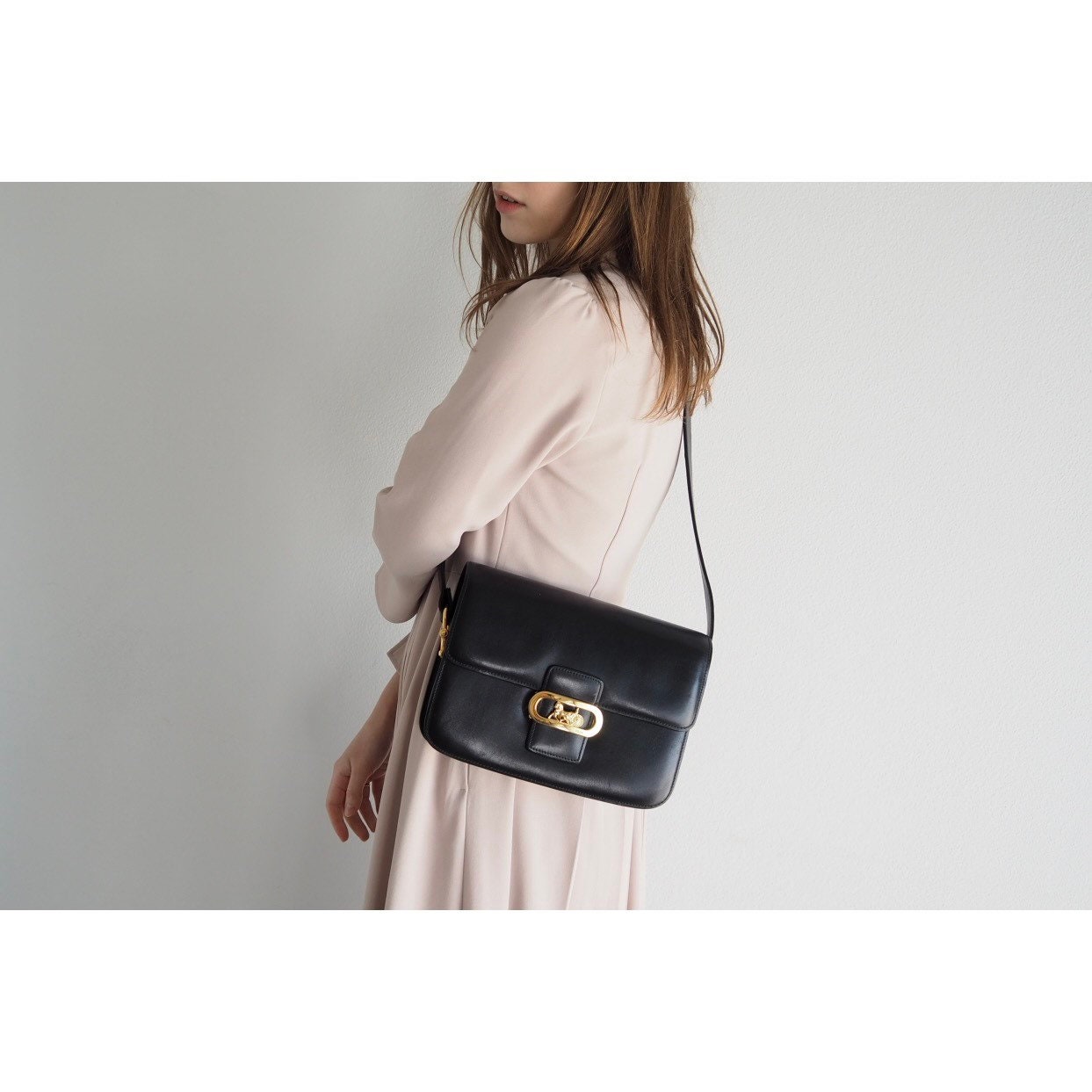 CELINE Sulky Metal parts Flap Shoulder bag Calf leather Black GHW Authentic Vintage Classical