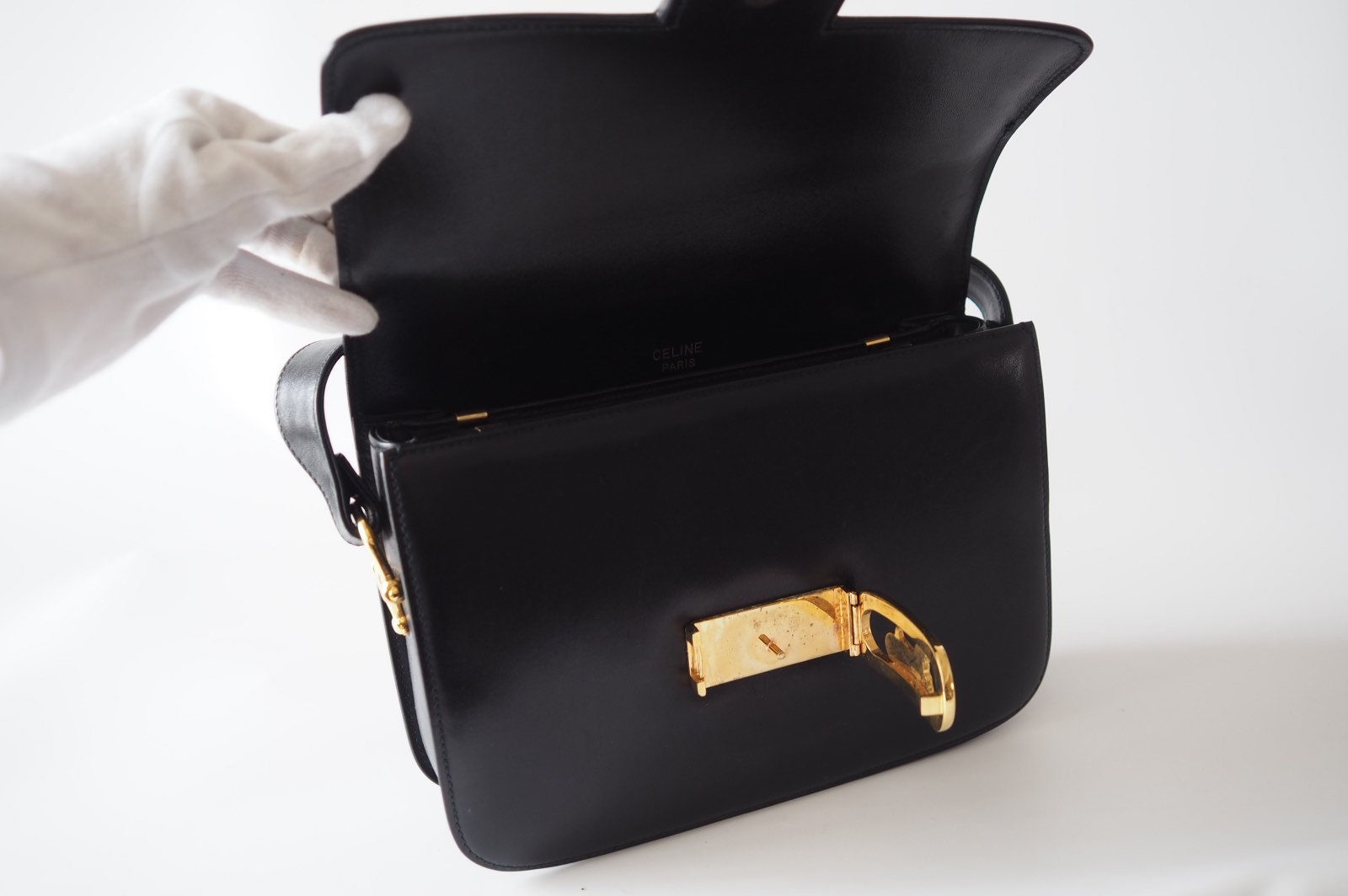 CELINE Sulky Metal parts Flap Shoulder bag Calf leather Black GHW Authentic Vintage Classical